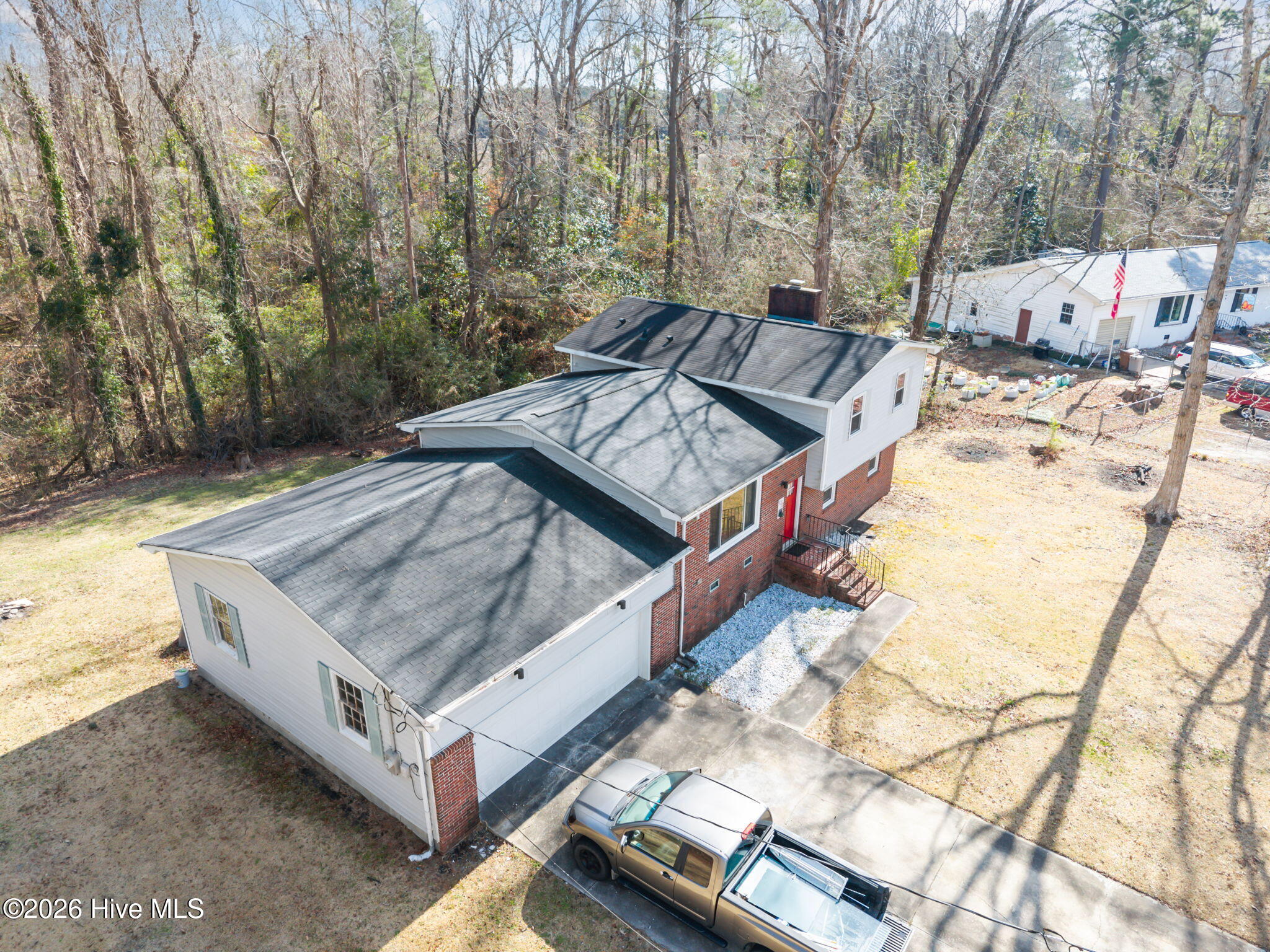 100555859 | Photo 35