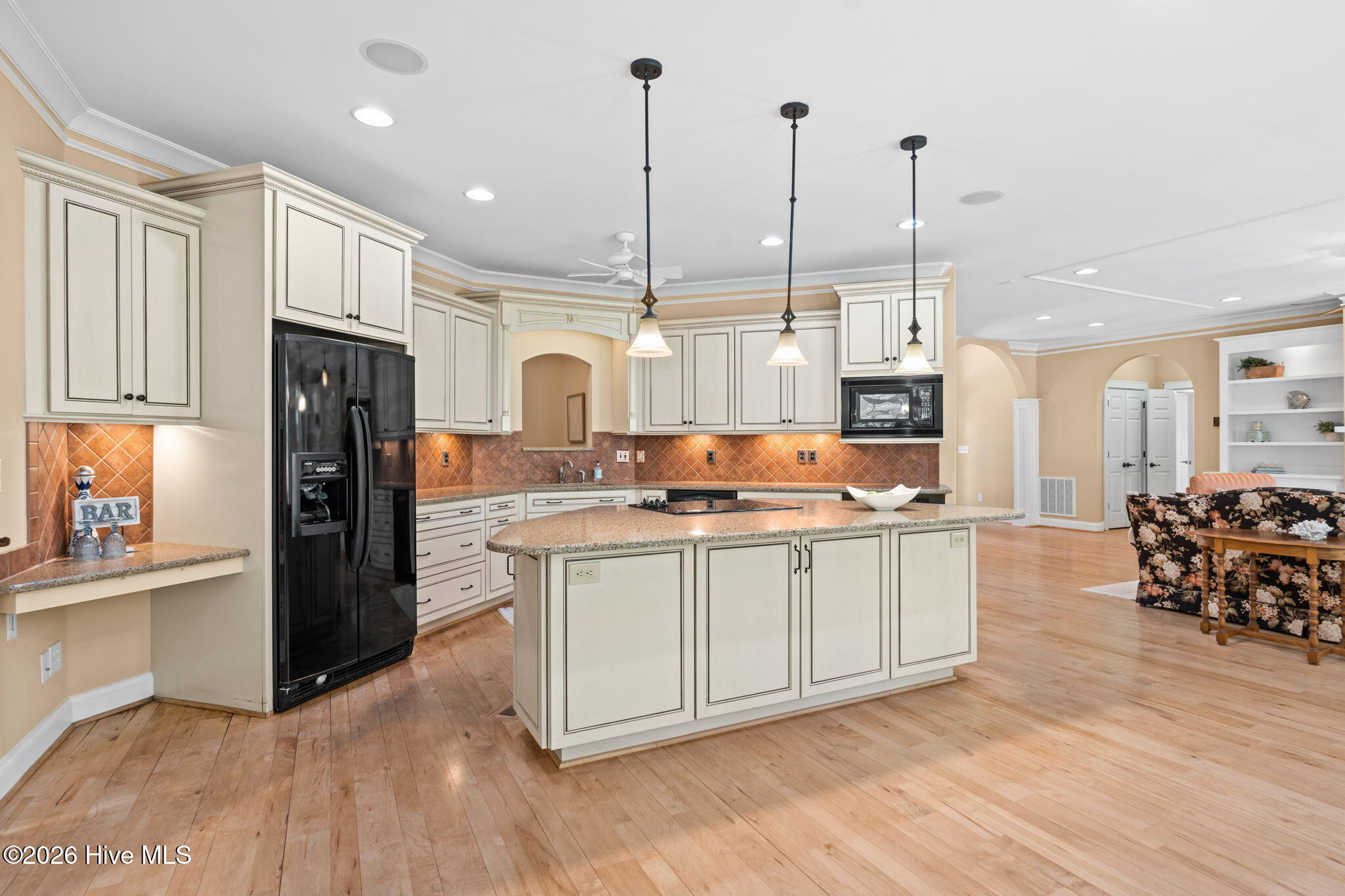 100564903 | Photo 17