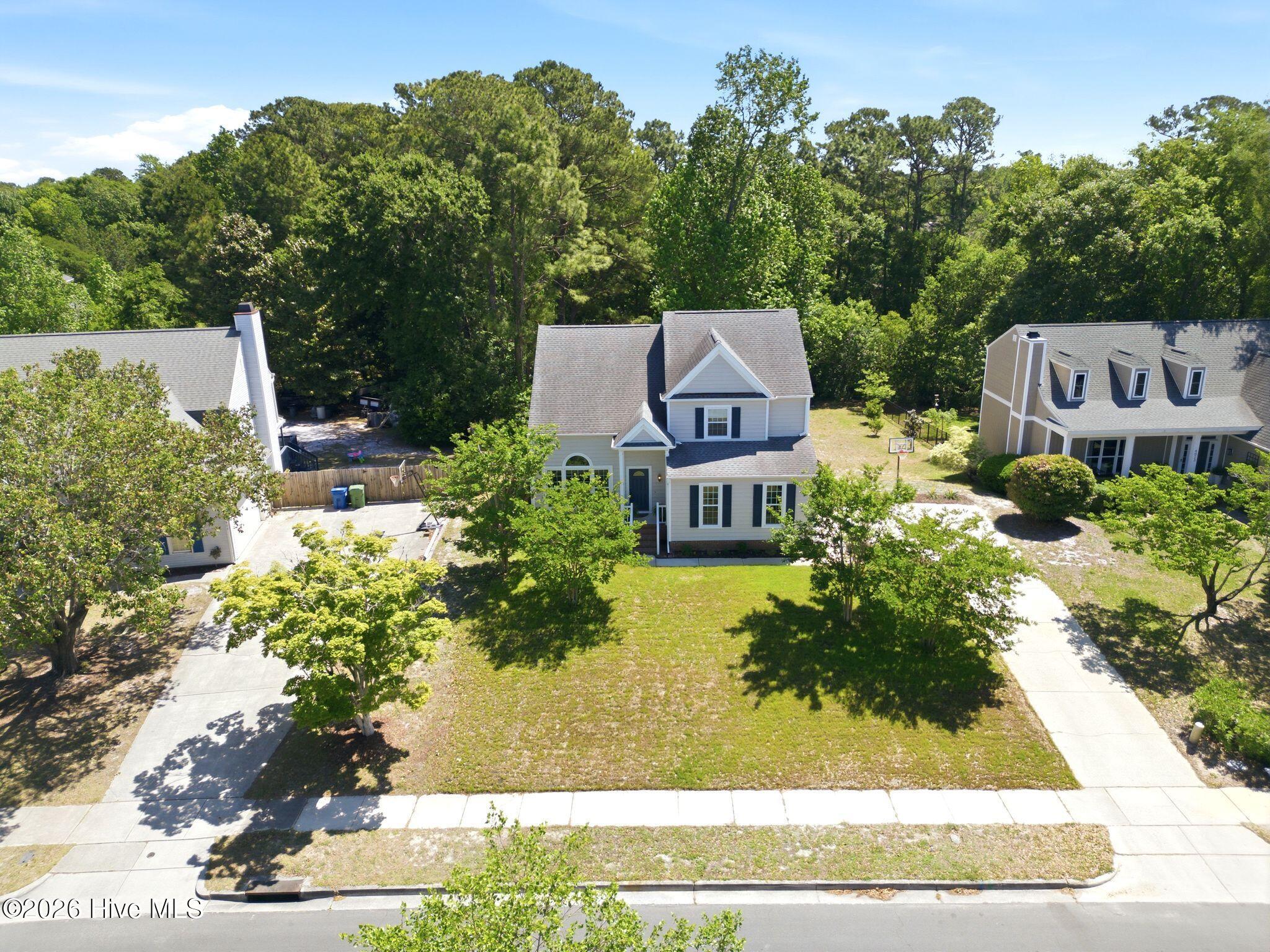 100568966 | Photo 76