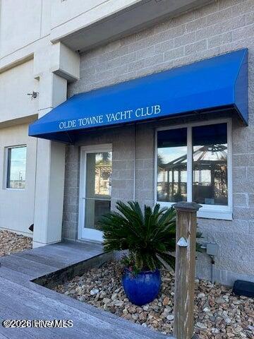 B11 Olde Towne Yacht Club 