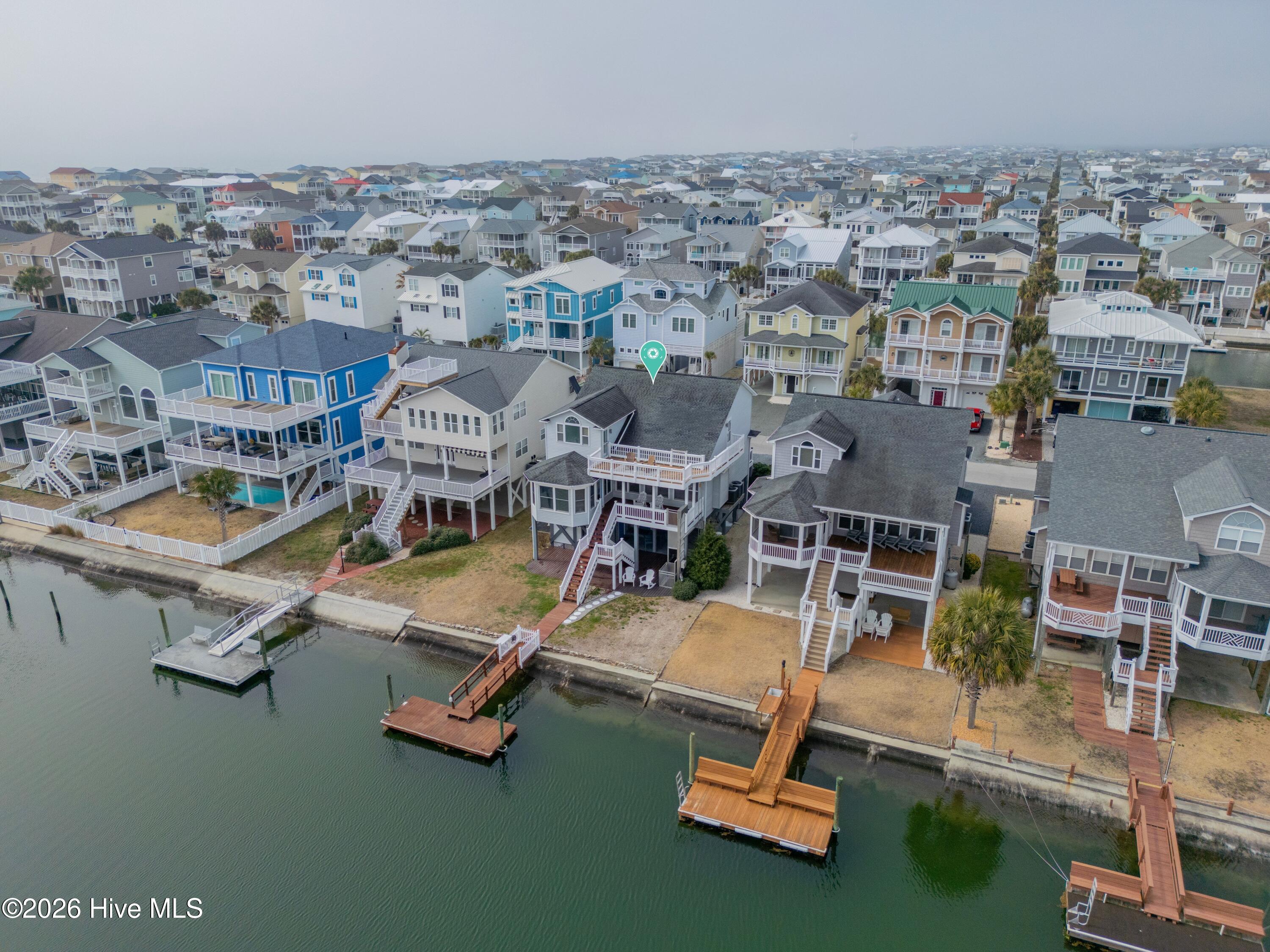 100556301 | Photo 30