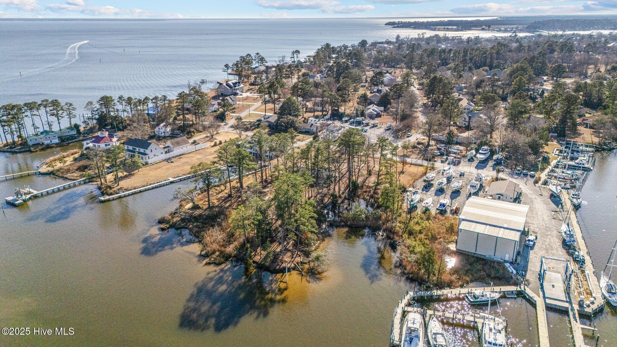 1238 Neuse Drive, Oriental, NC, 28571