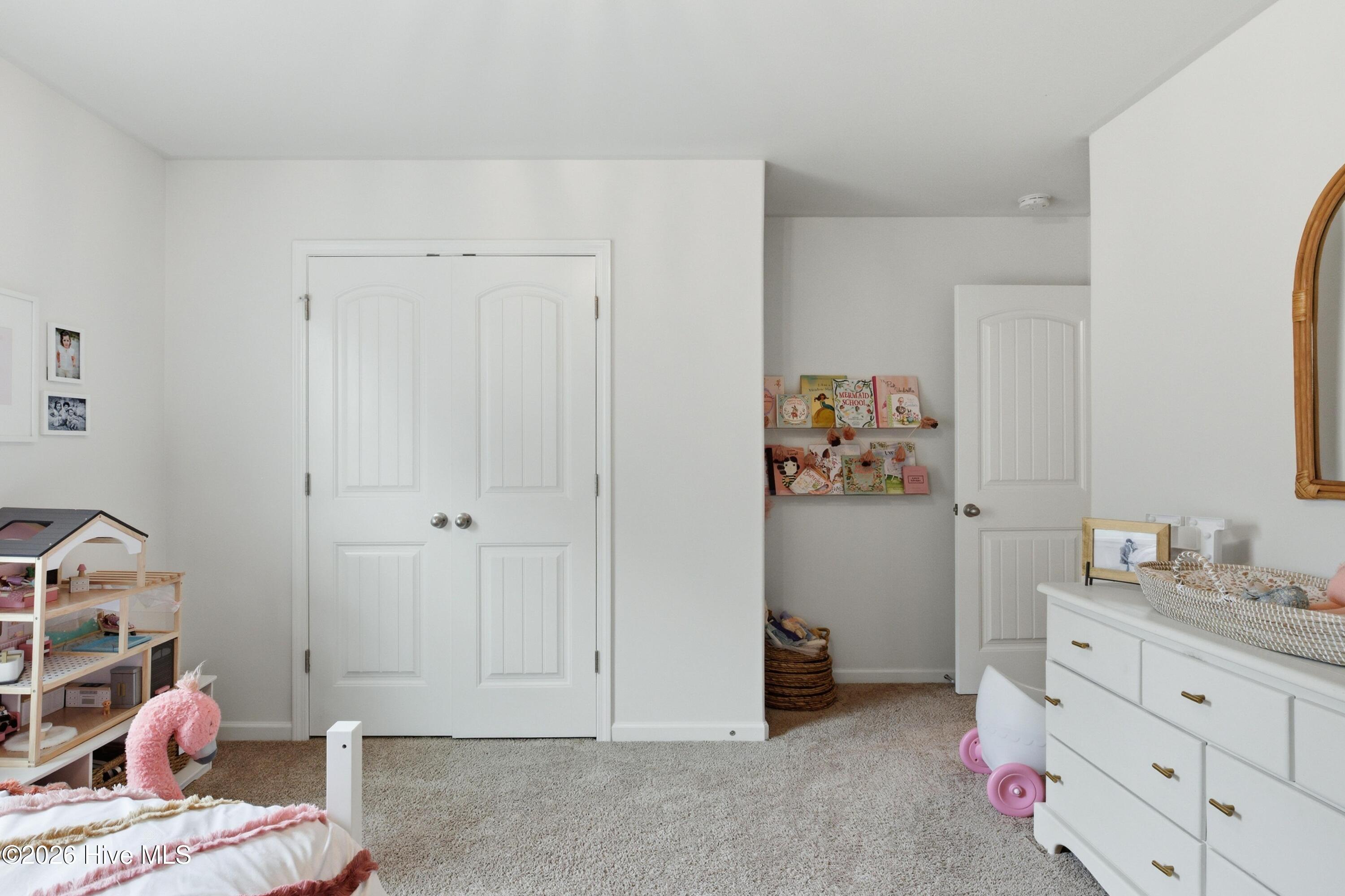 100558075 | Photo 35