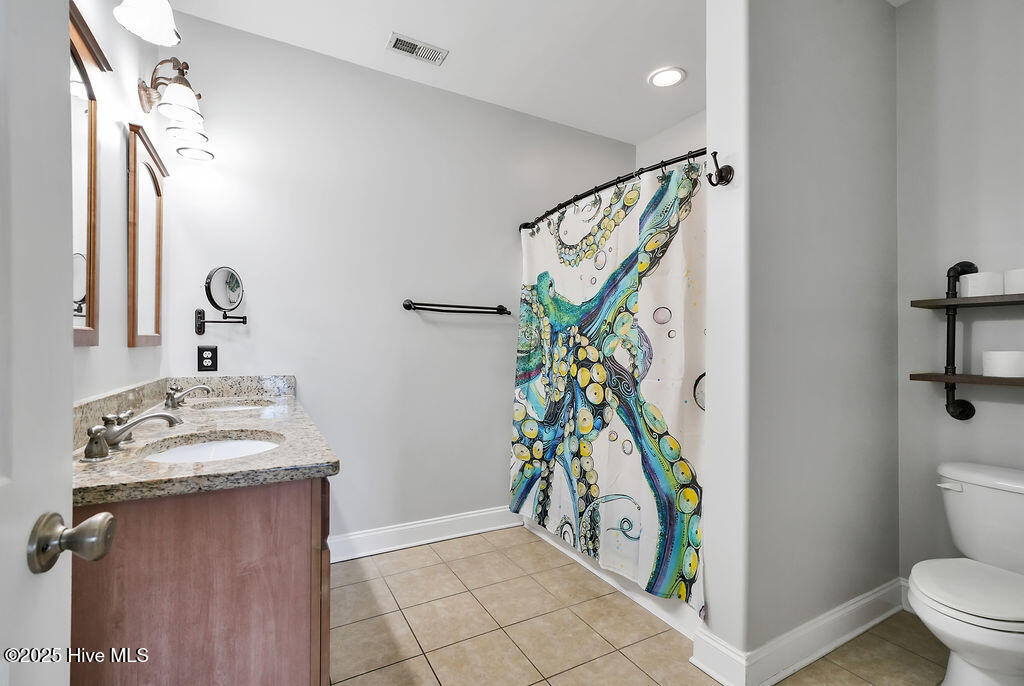 100536822 | Photo 22