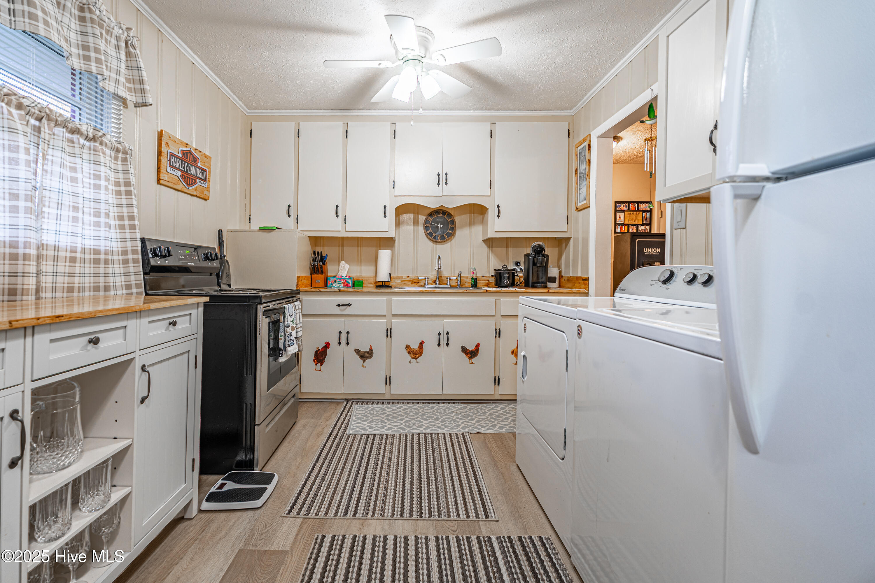 100541983 | Photo 19