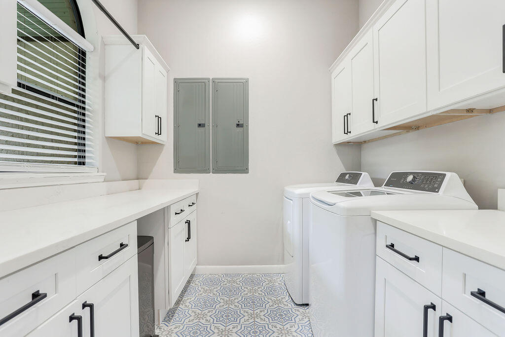 laundry room 2