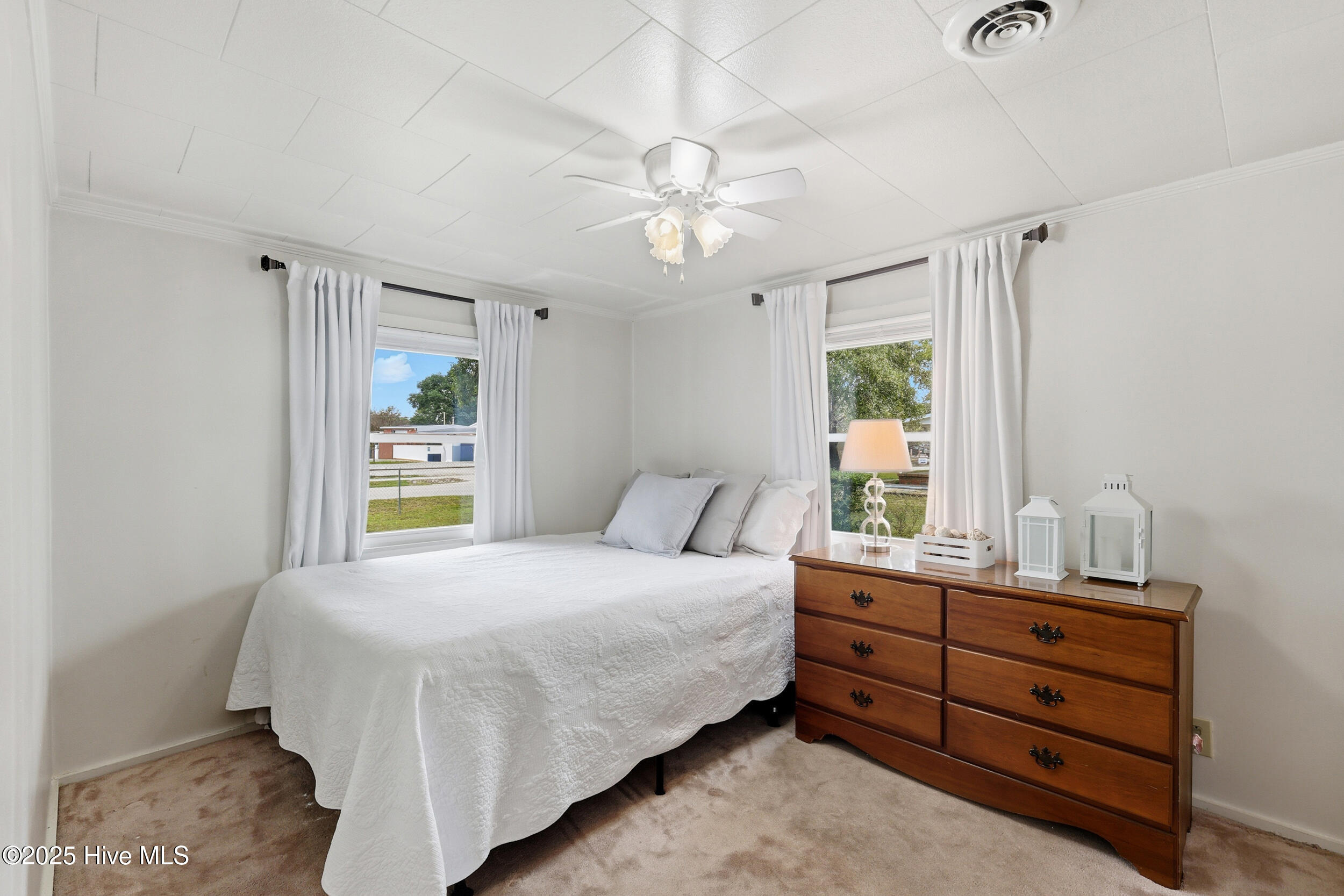 100536574 | Photo 21