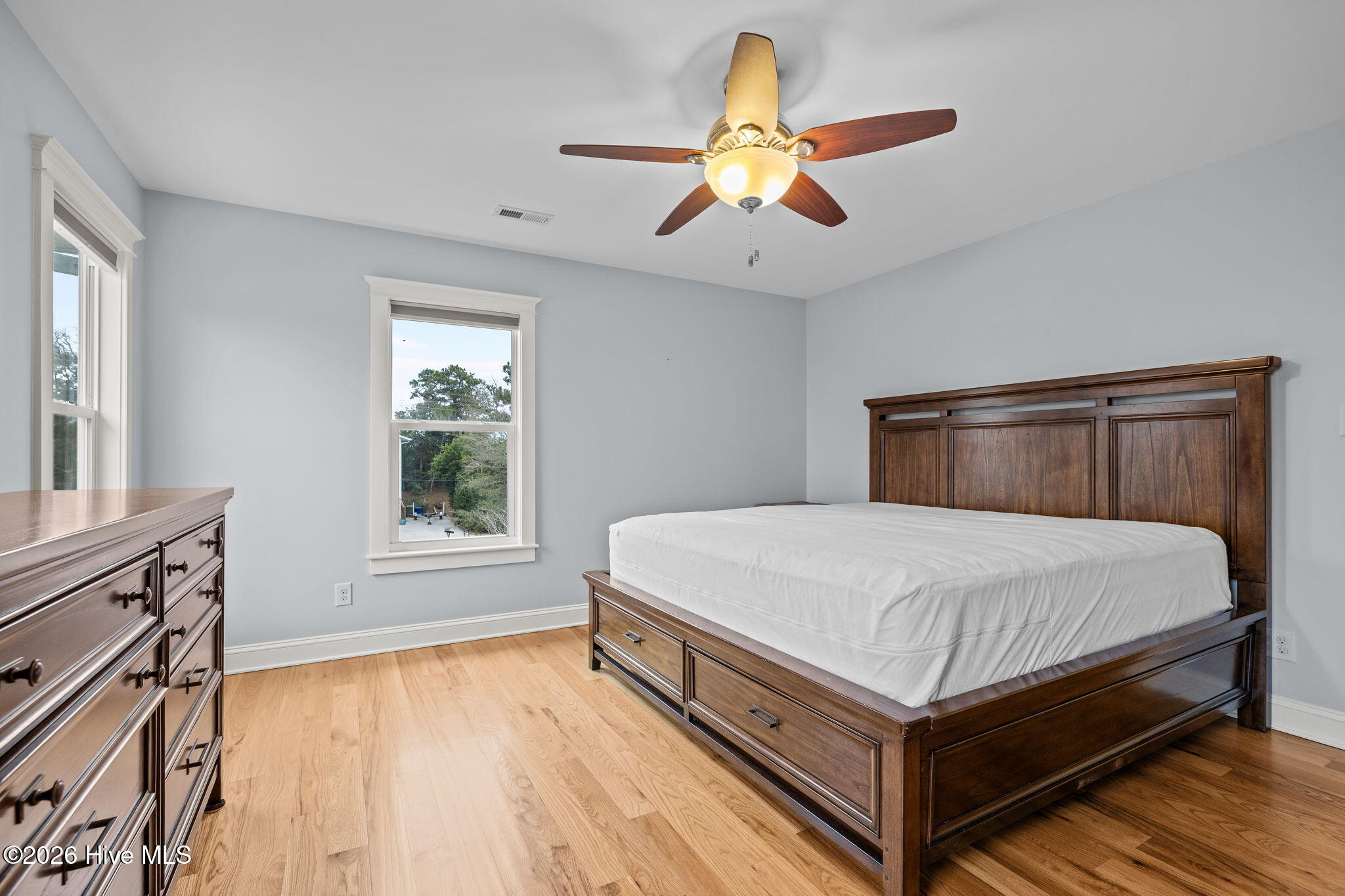 100553513 | Photo 21