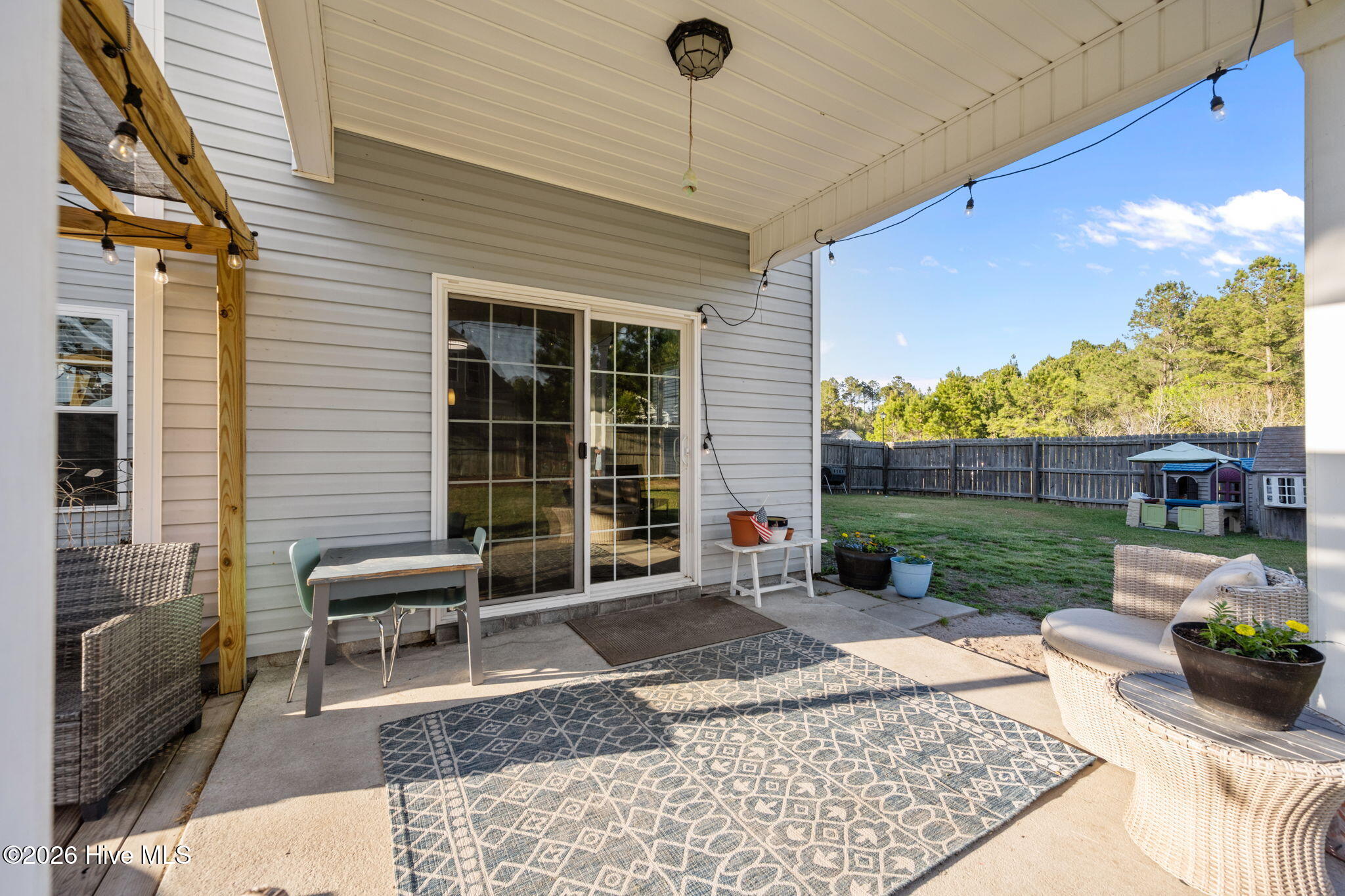 100564258 | Photo 38