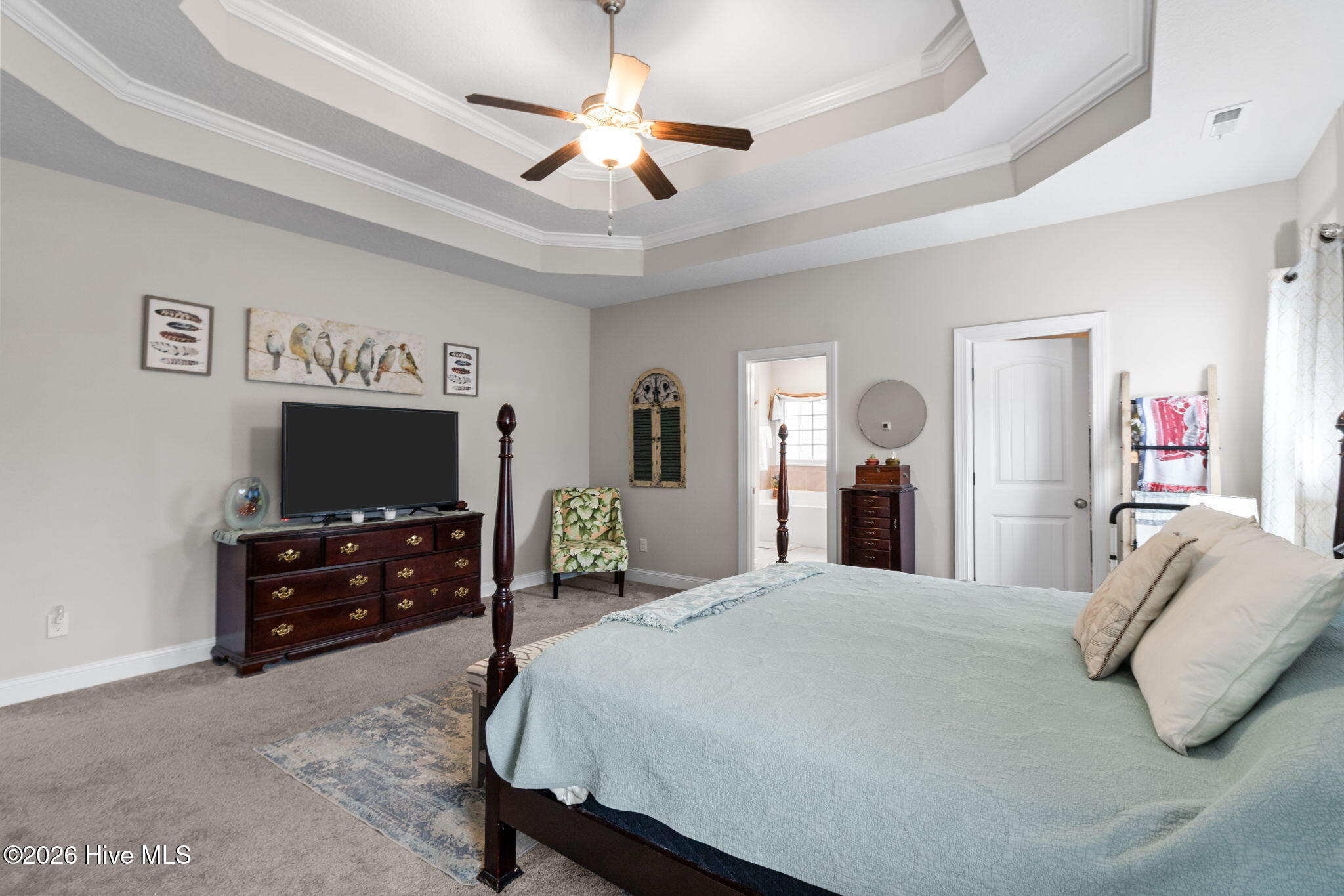 100560055 | Photo 17