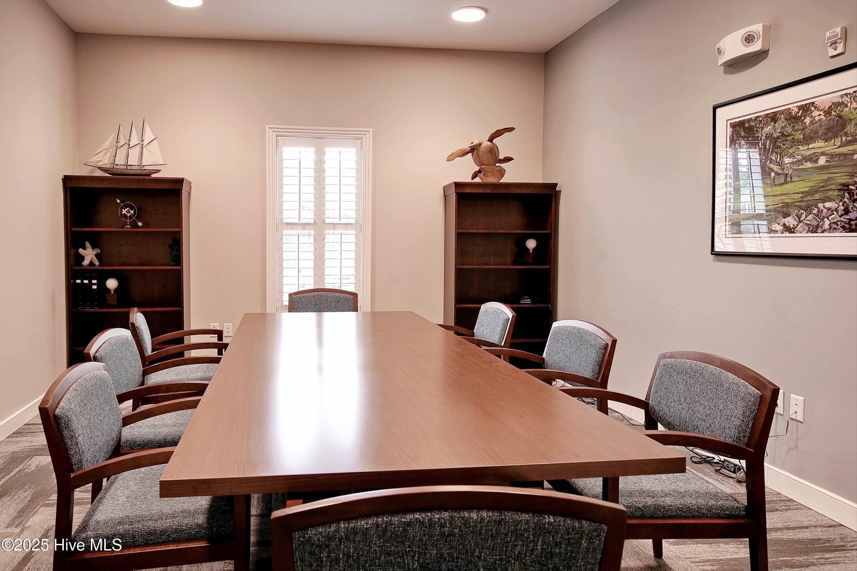 100538778 | Photo 64