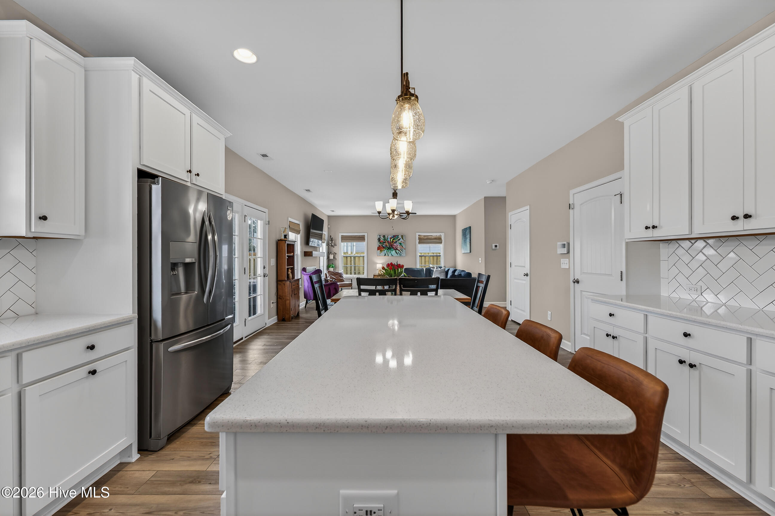 100561356 | Photo 15