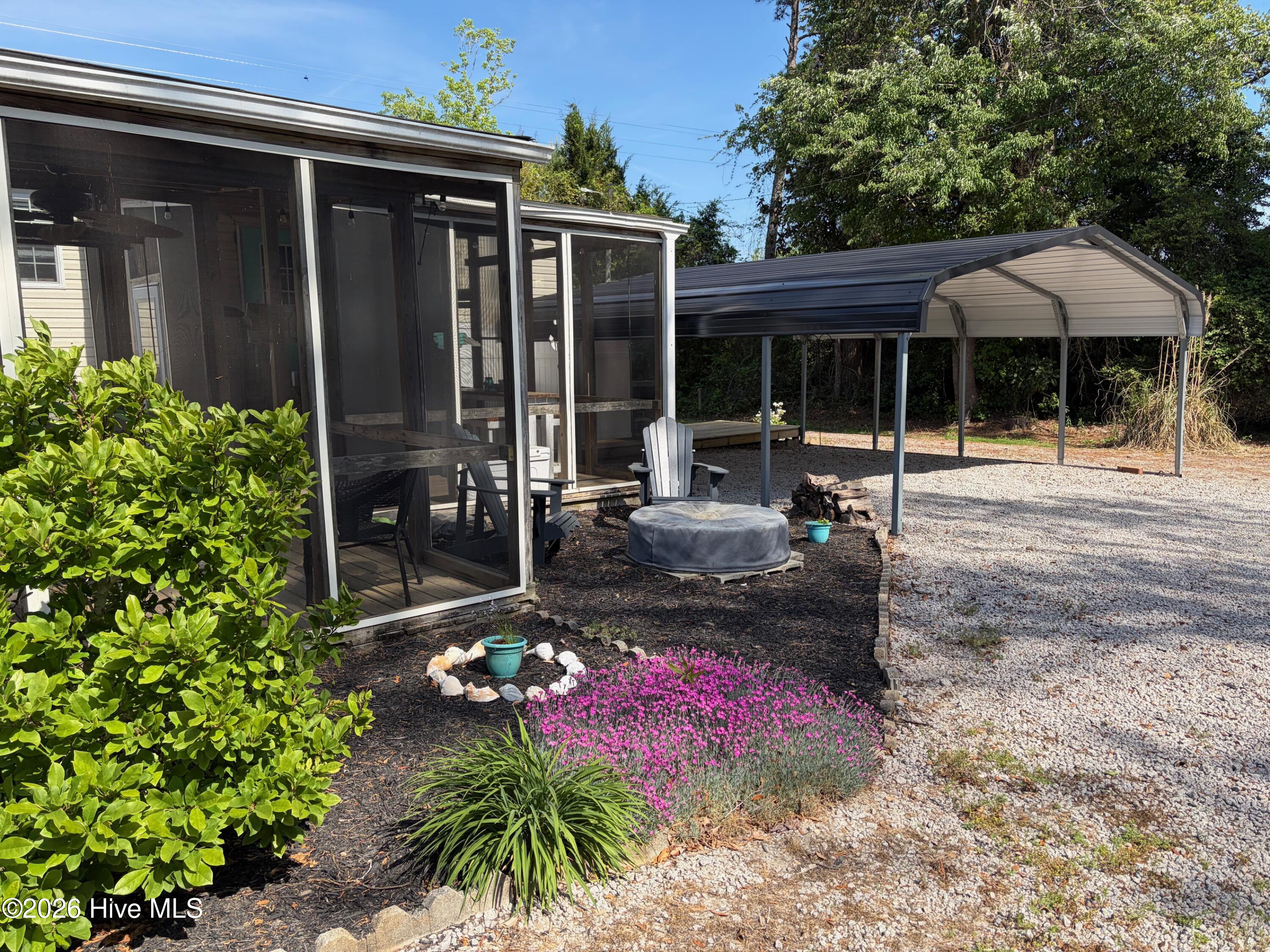 1285 Highway 101,Beaufort