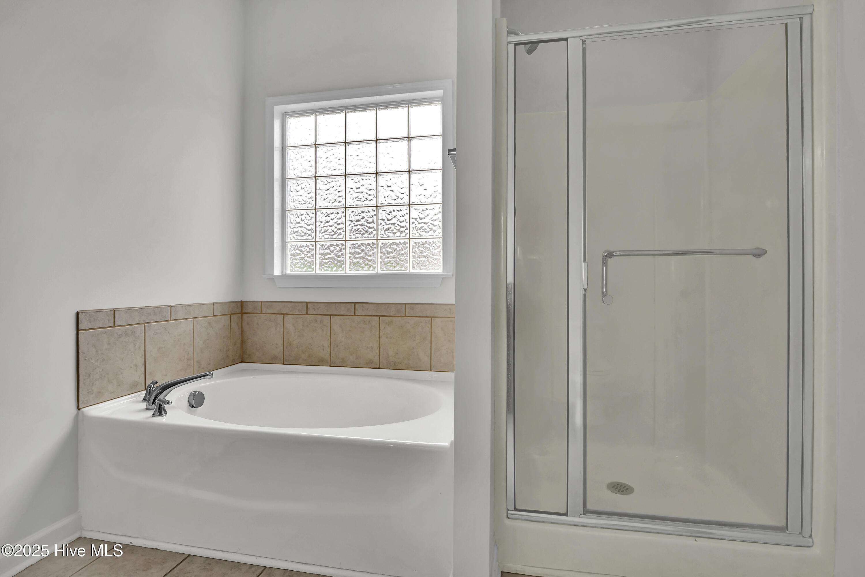 100488787 | Photo 18