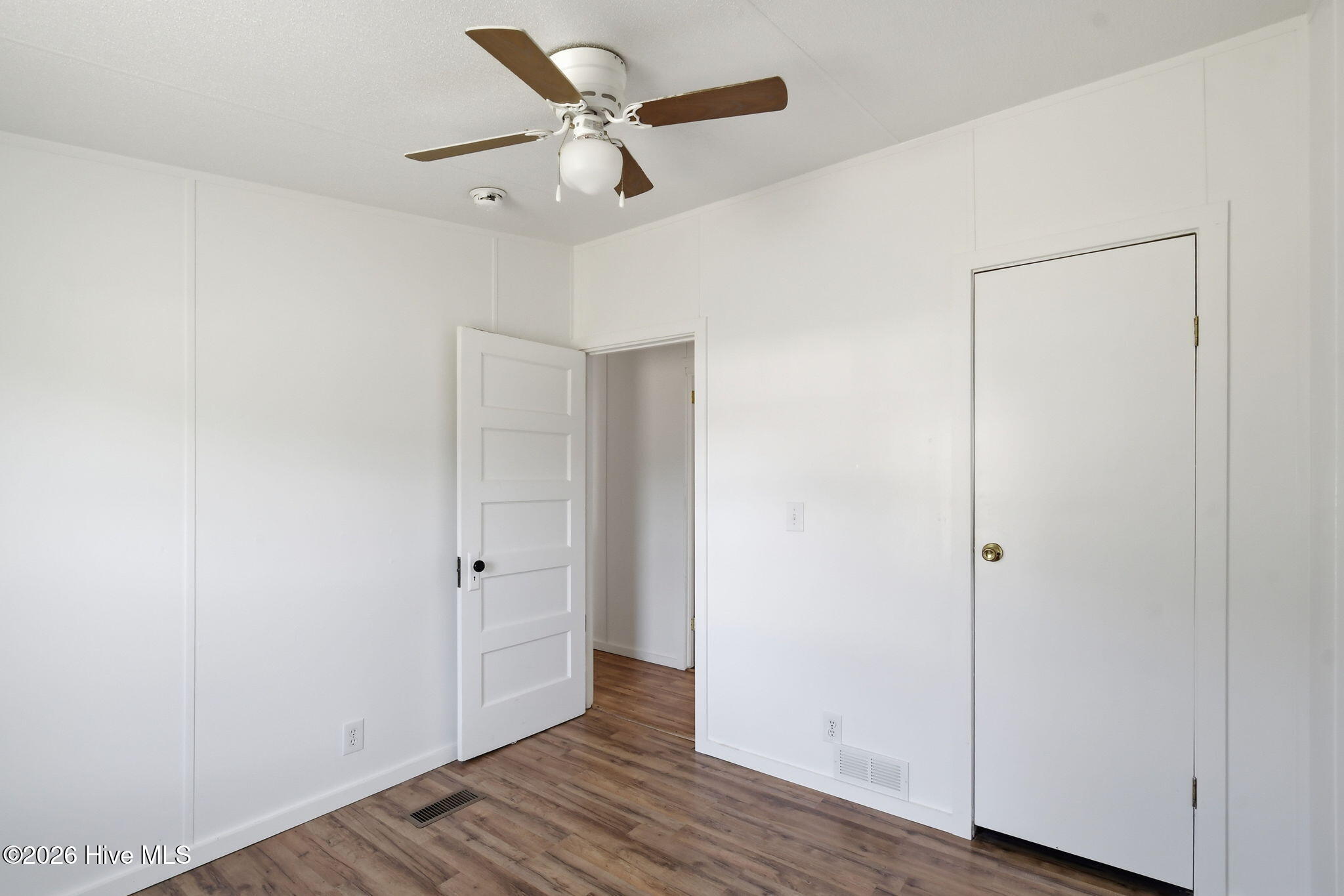 100565410 | Photo 20