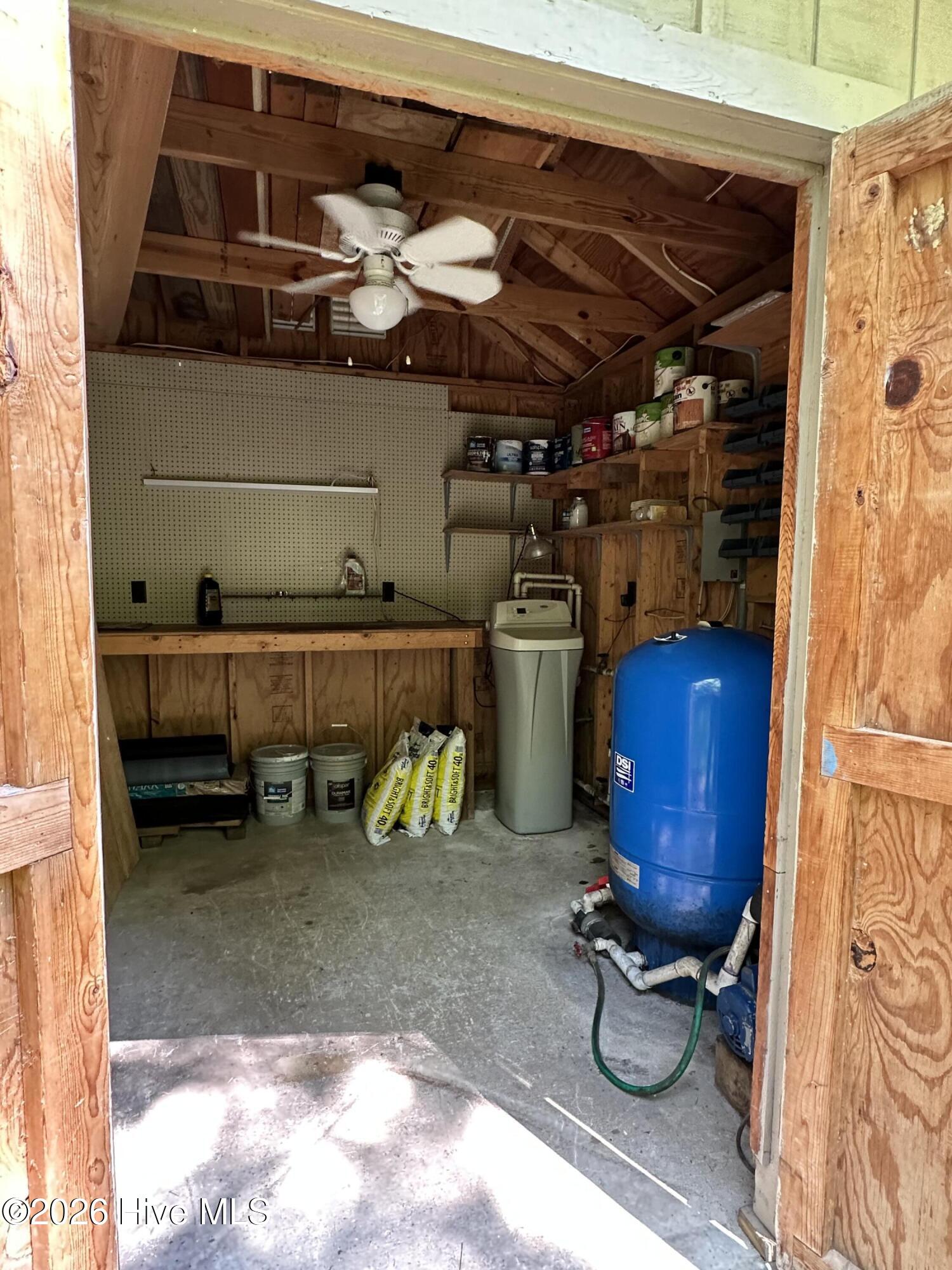 100569469 | Photo 58