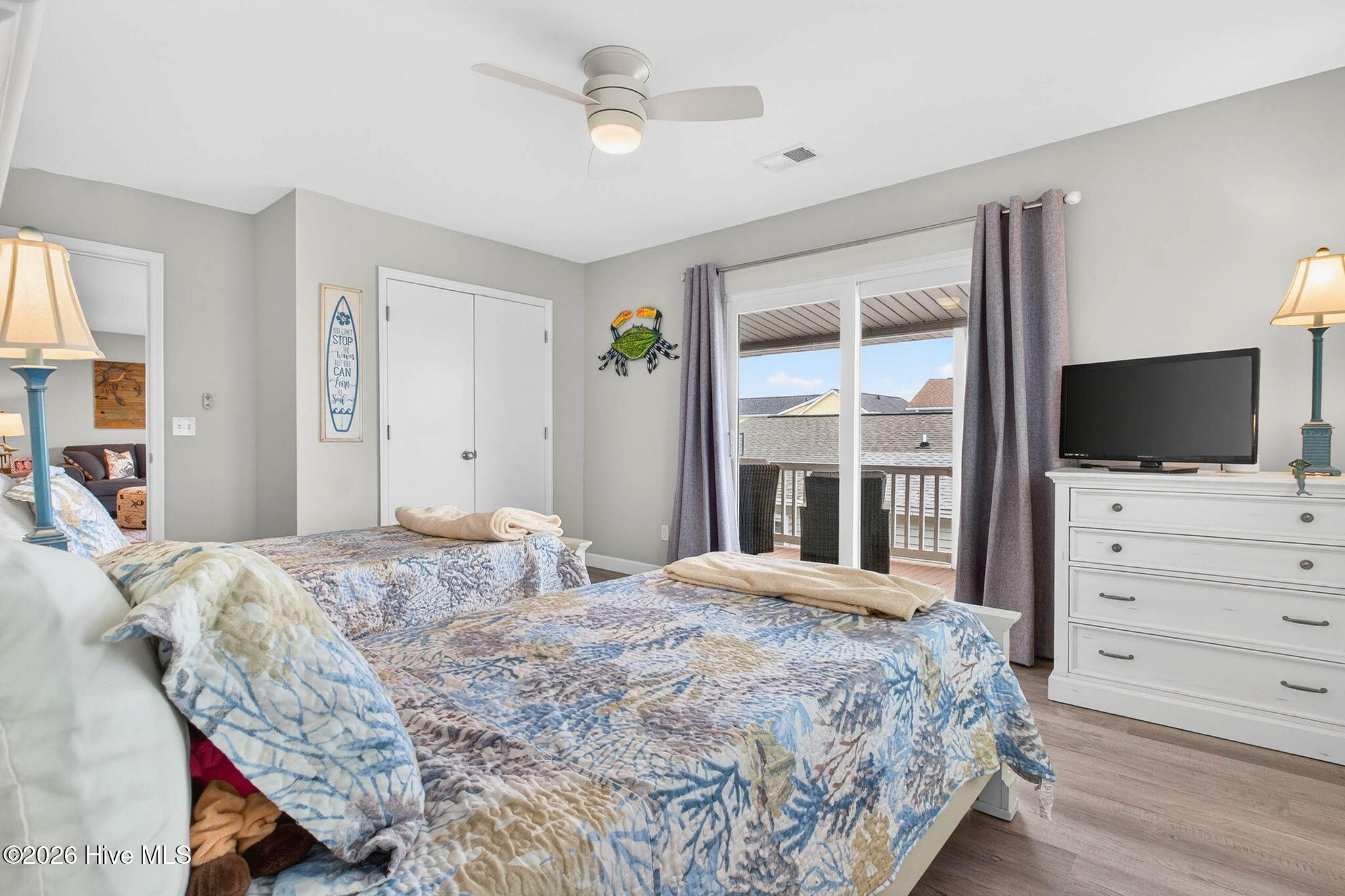 100565816 | Photo 49