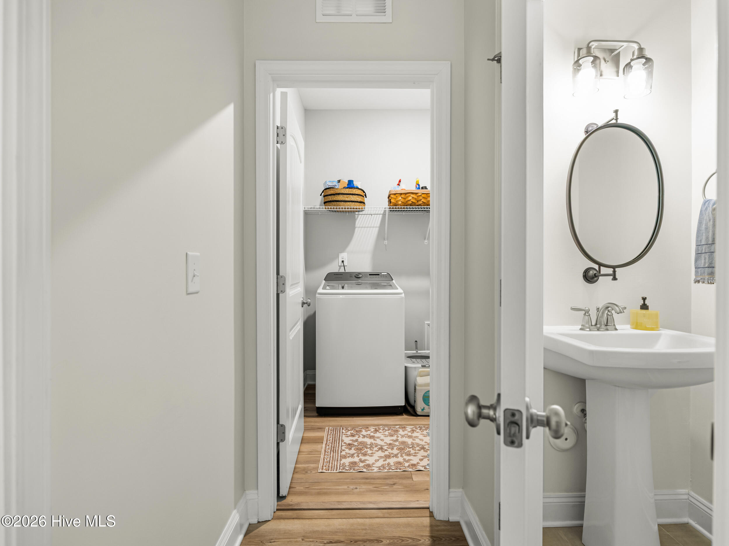 100559684 | Photo 32