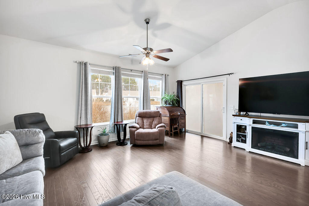 100553191 | Photo 17