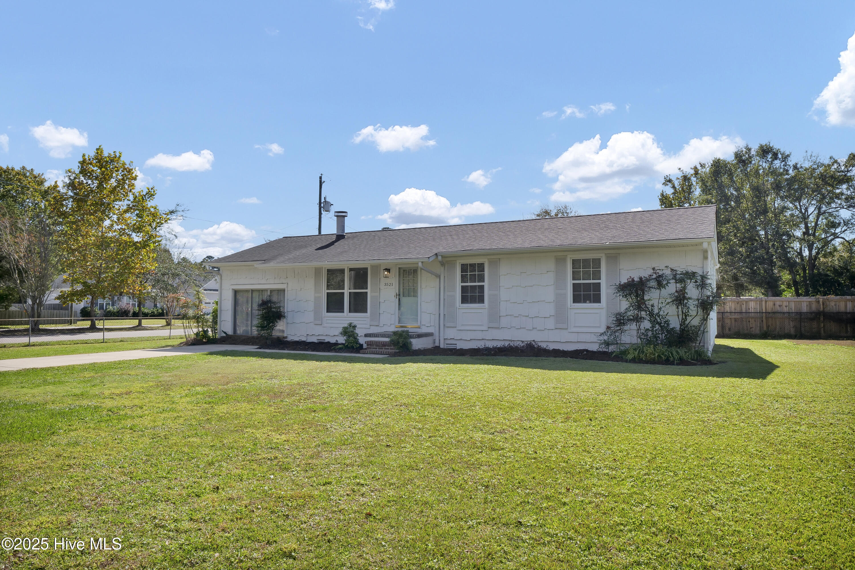 100534671 | Photo 35