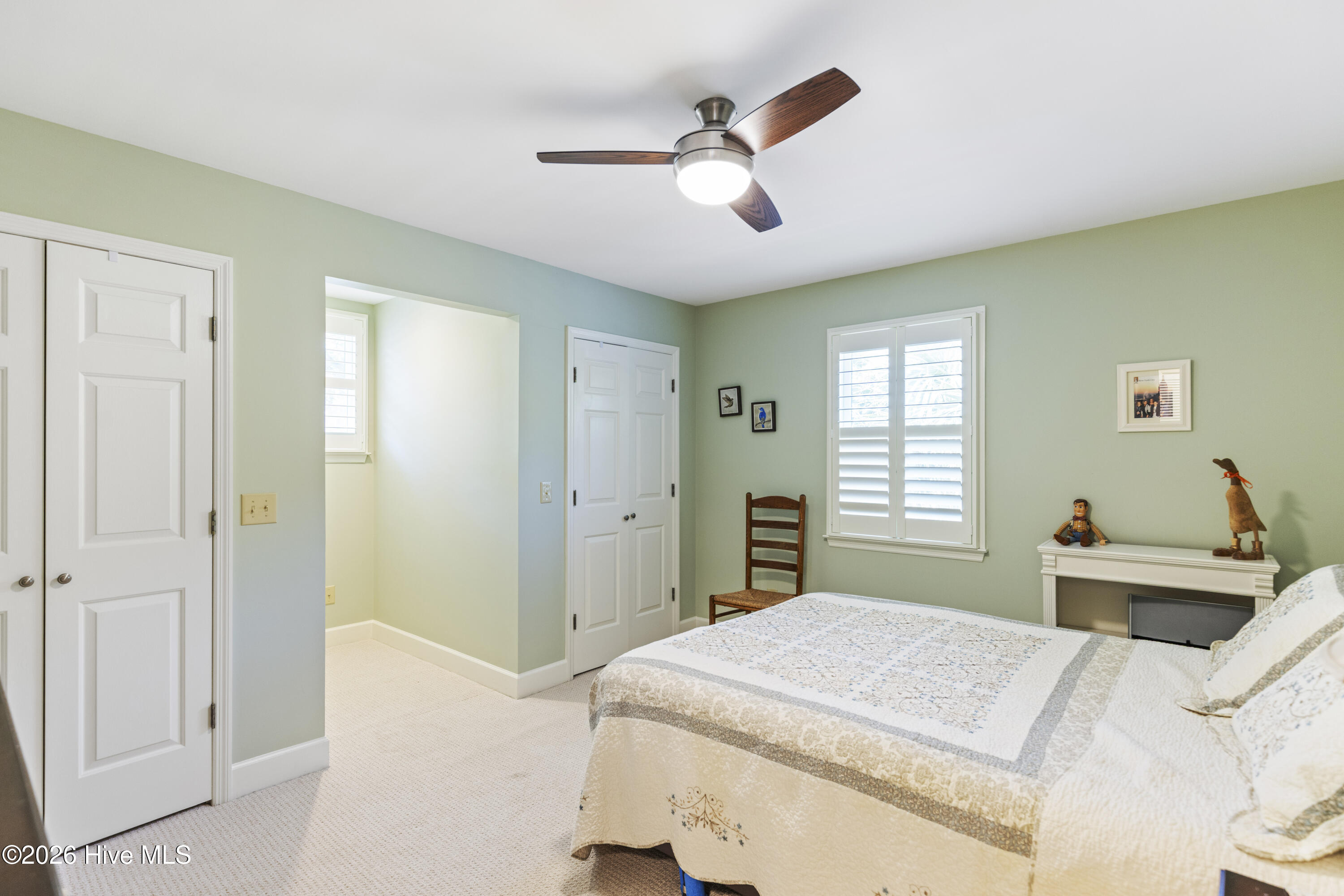 100569579 | Photo 48