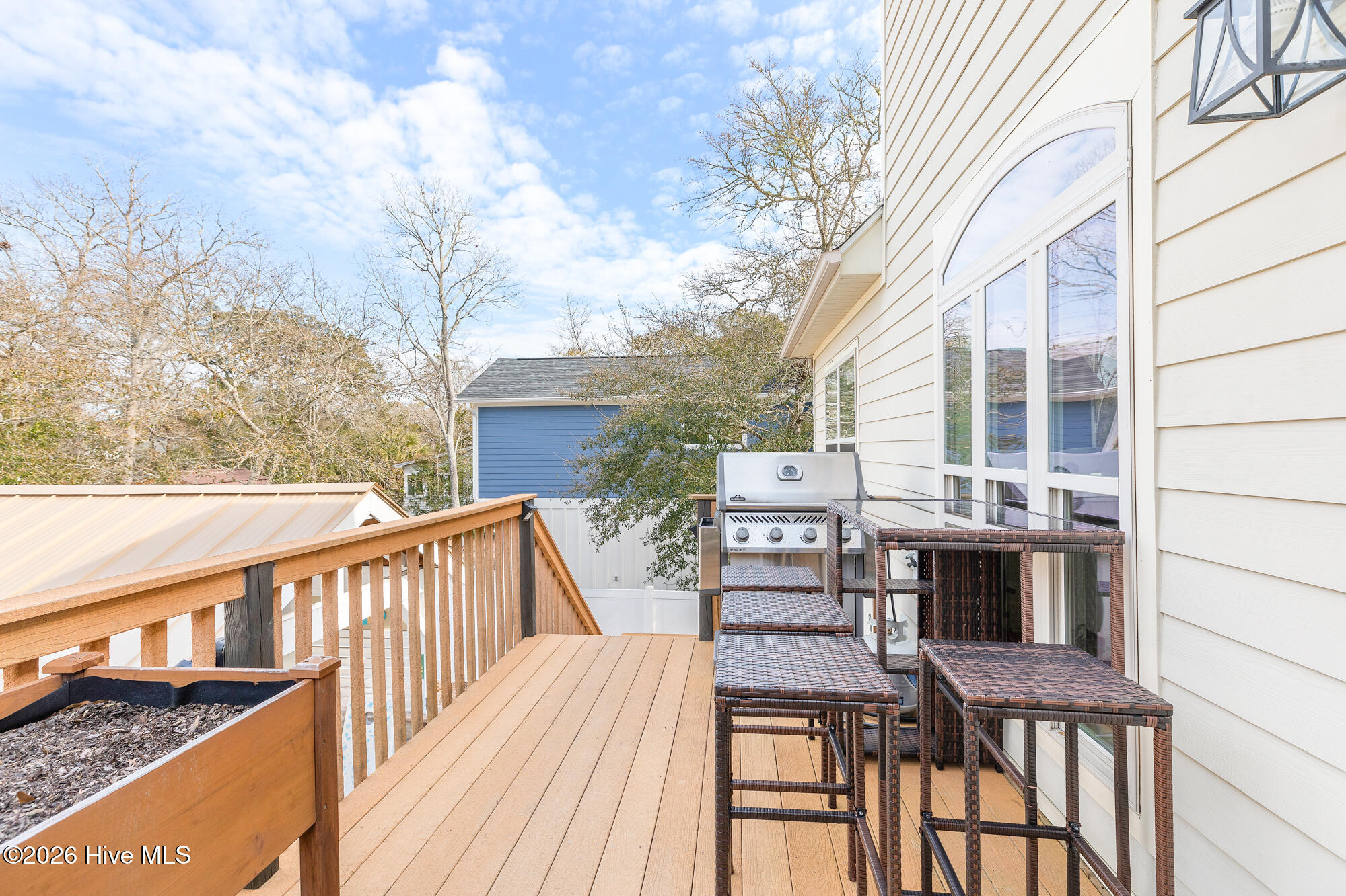 100554367 | Photo 45