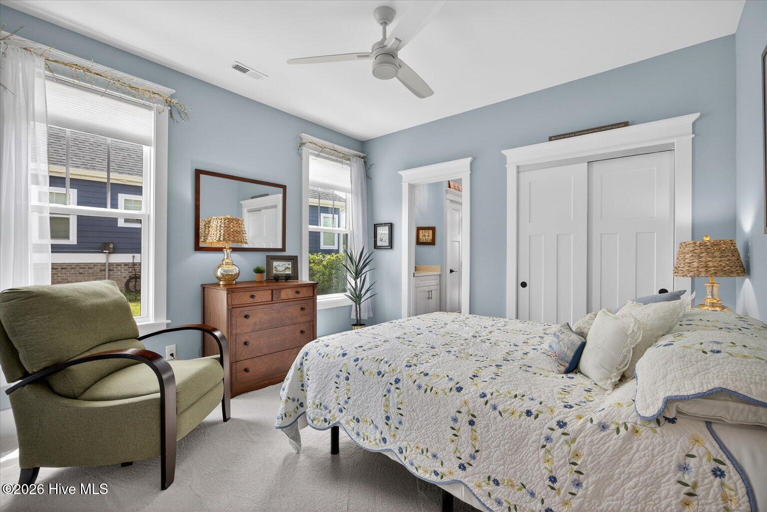 100566266 | Photo 44