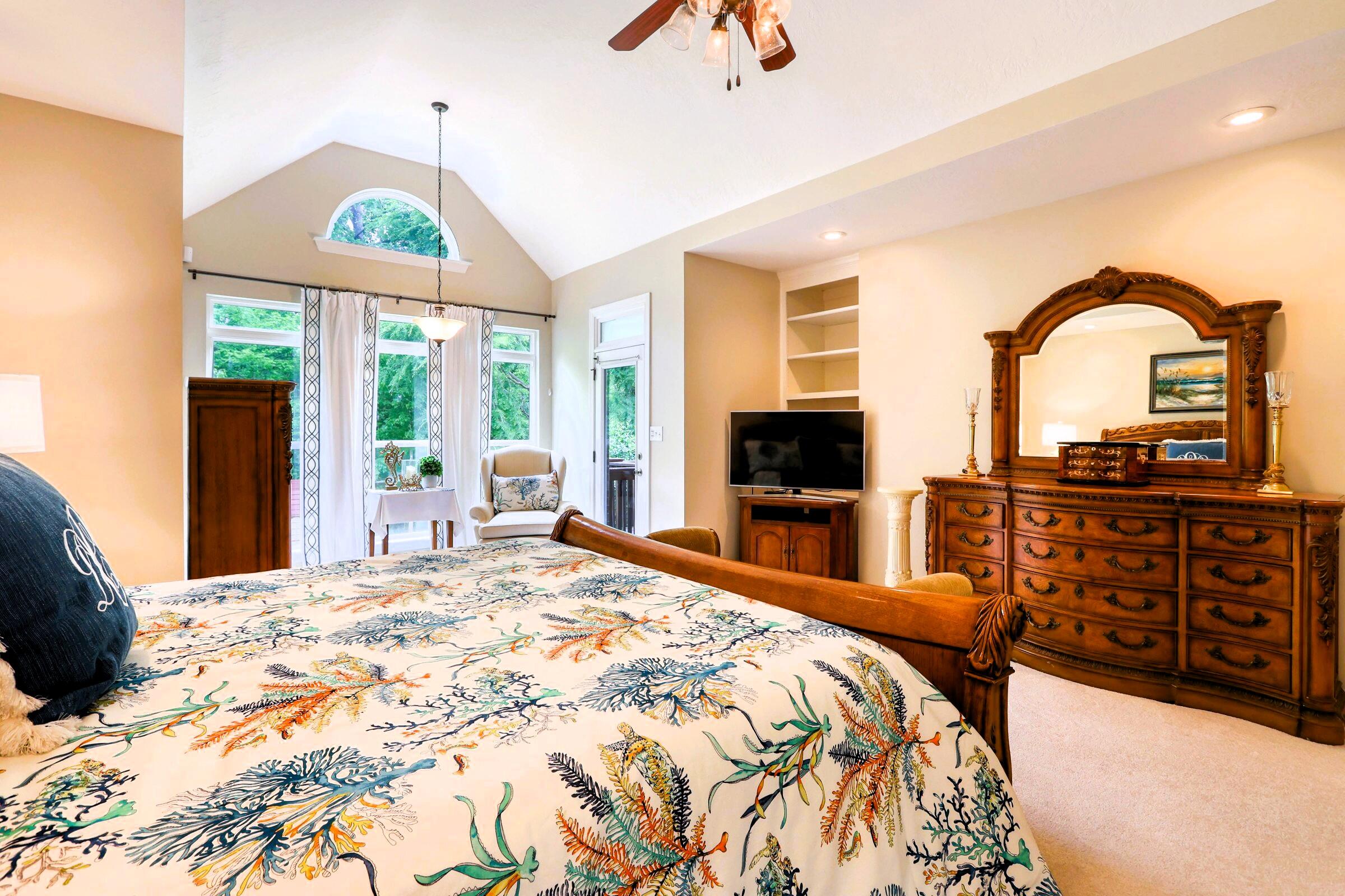 Bedroom Main 2