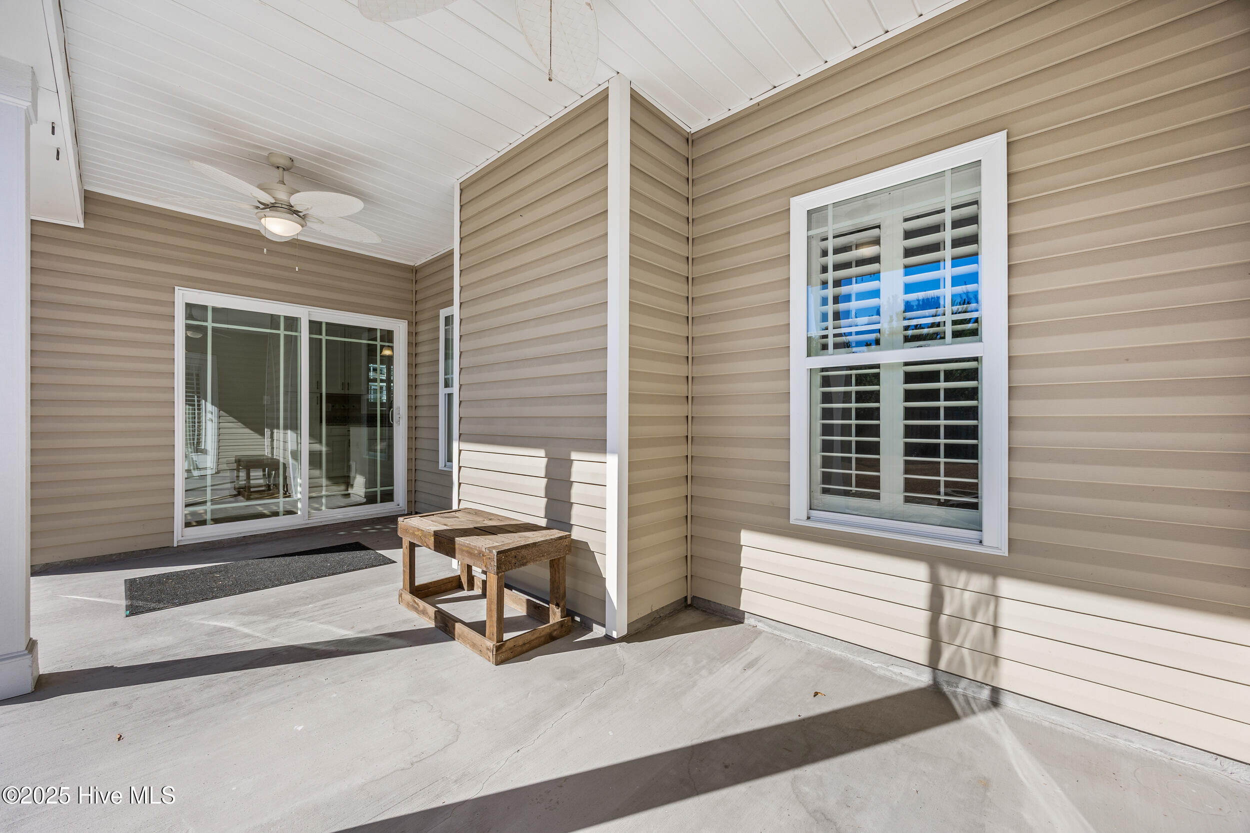 100546907 | Photo 37