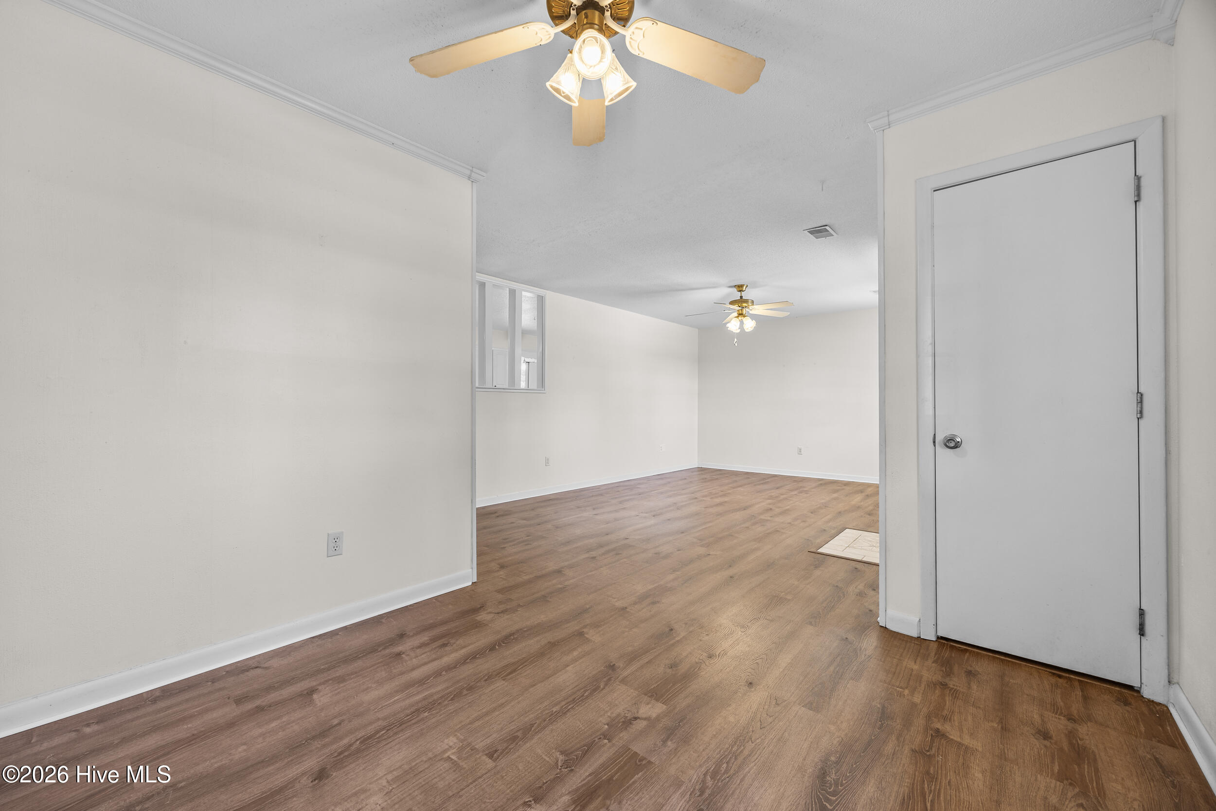 100569025 | Photo 22