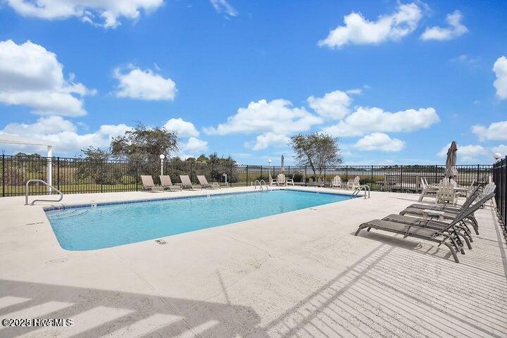 100543025 | Photo 49