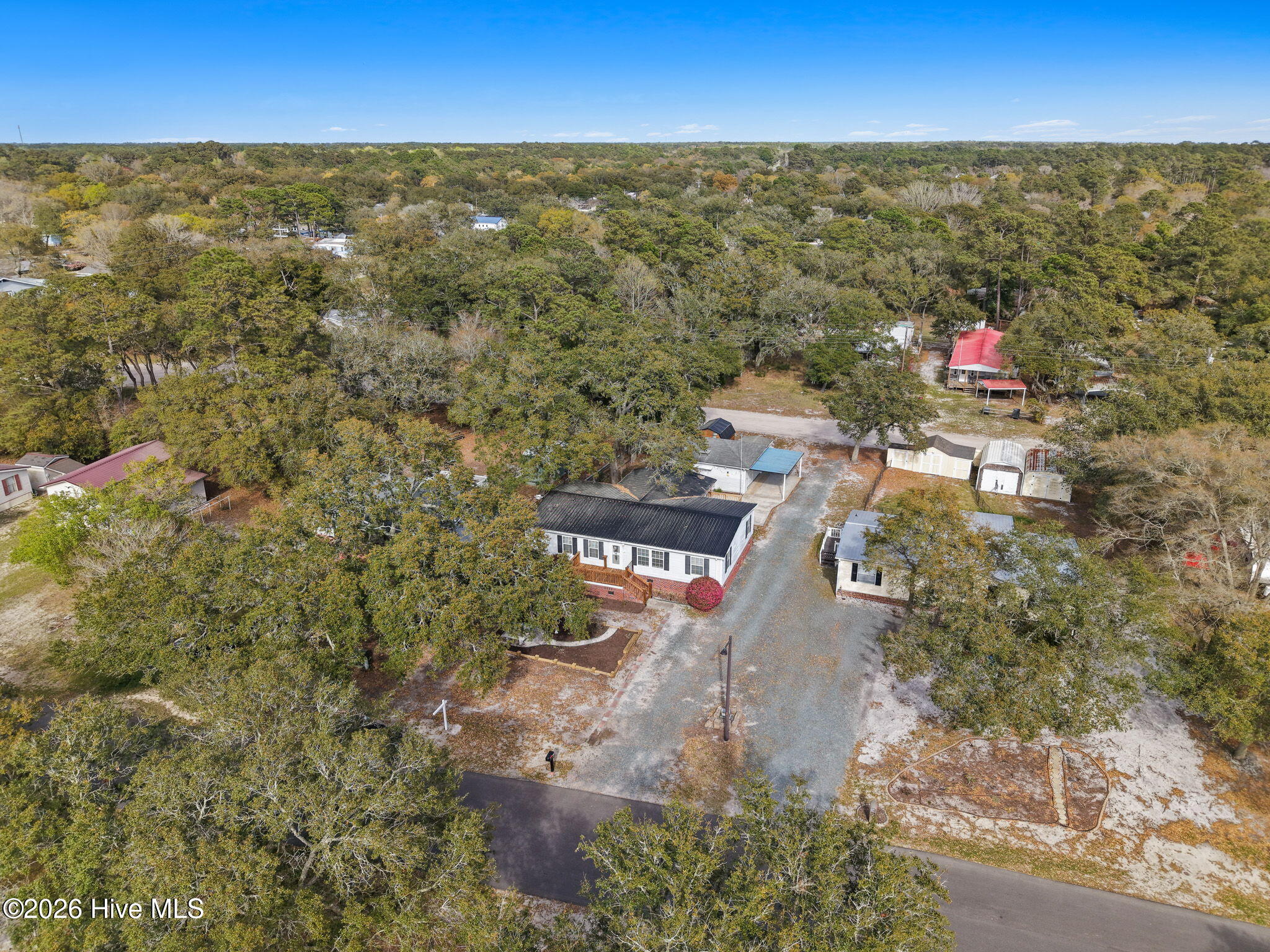 100564701 | Photo 46