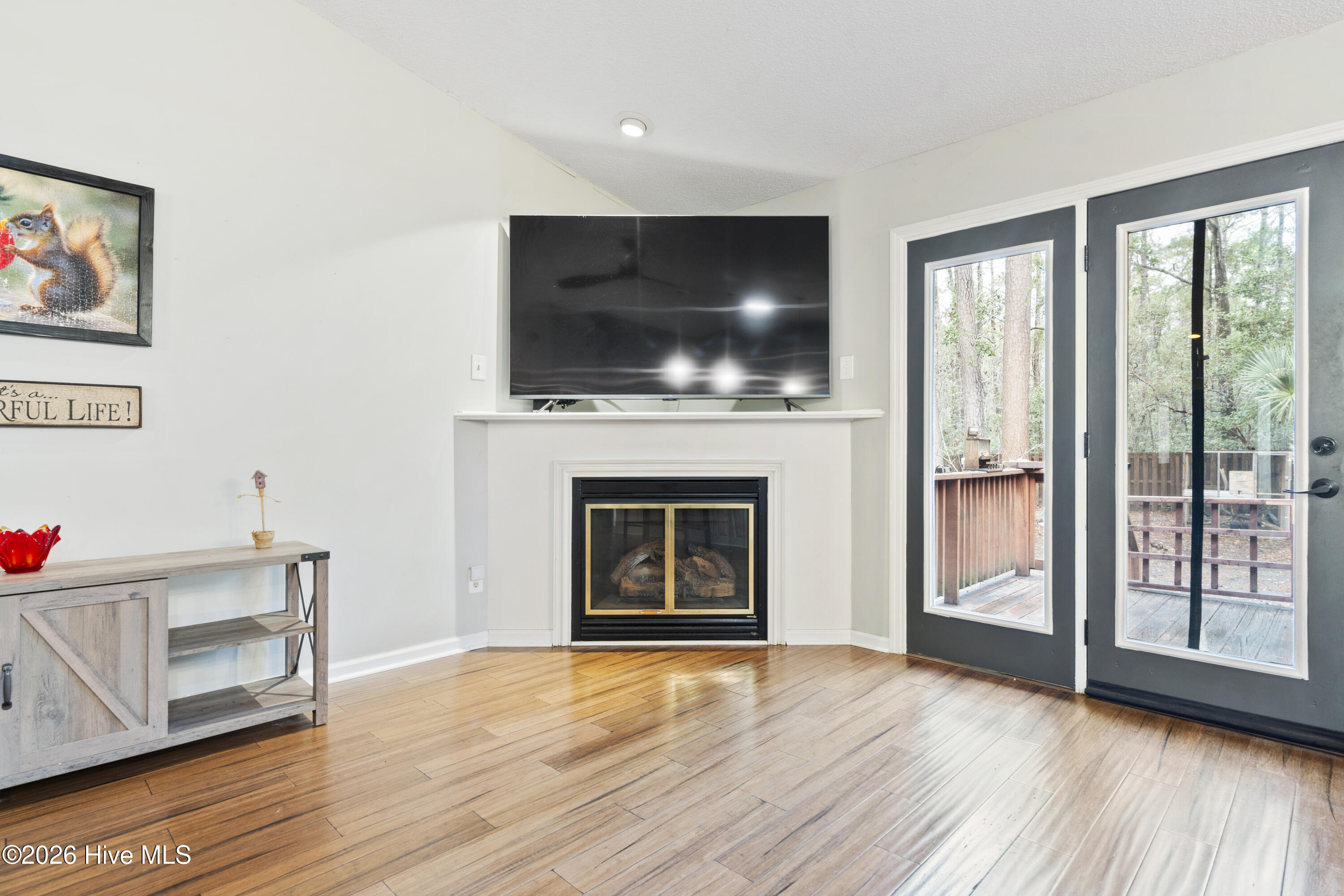 100551762 | Photo 12