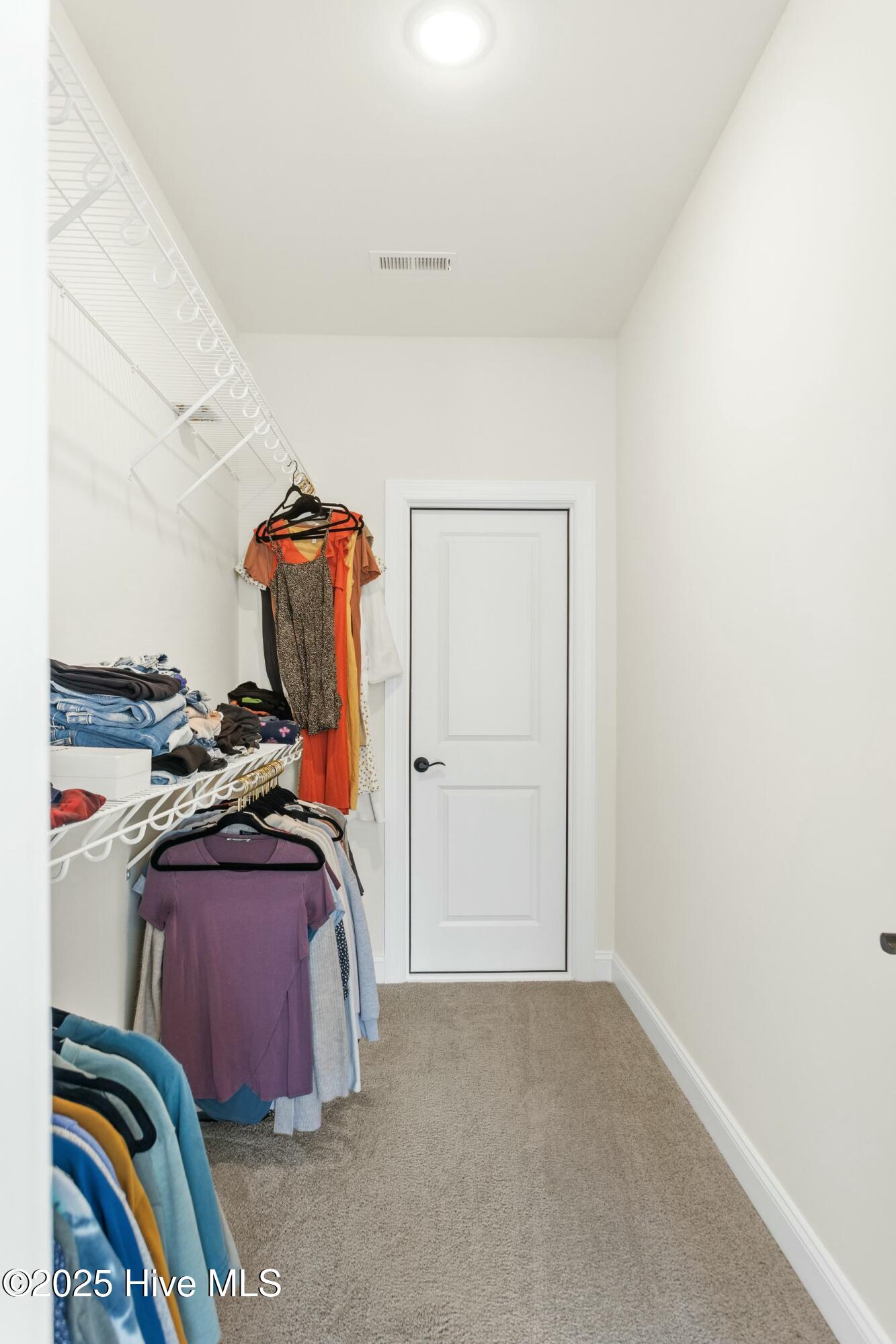 100500732 | Photo 30