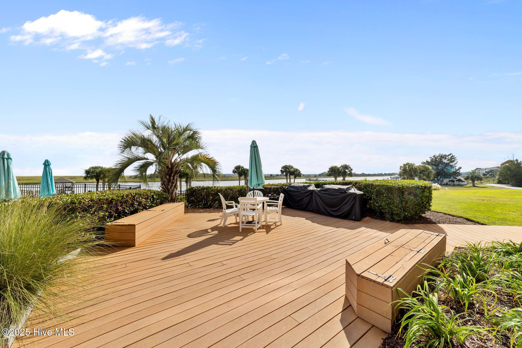 100532538 | Photo 35