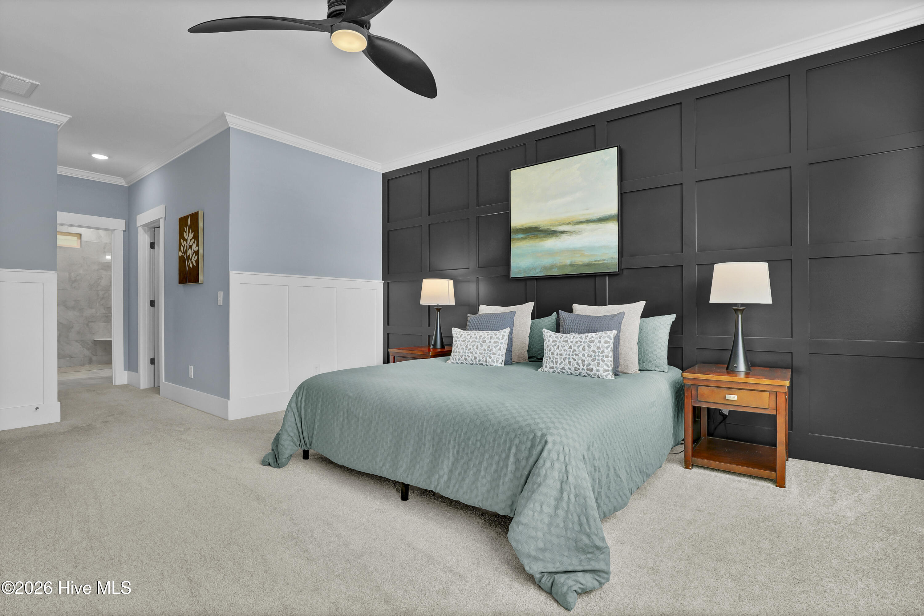 100567366 | Photo 18