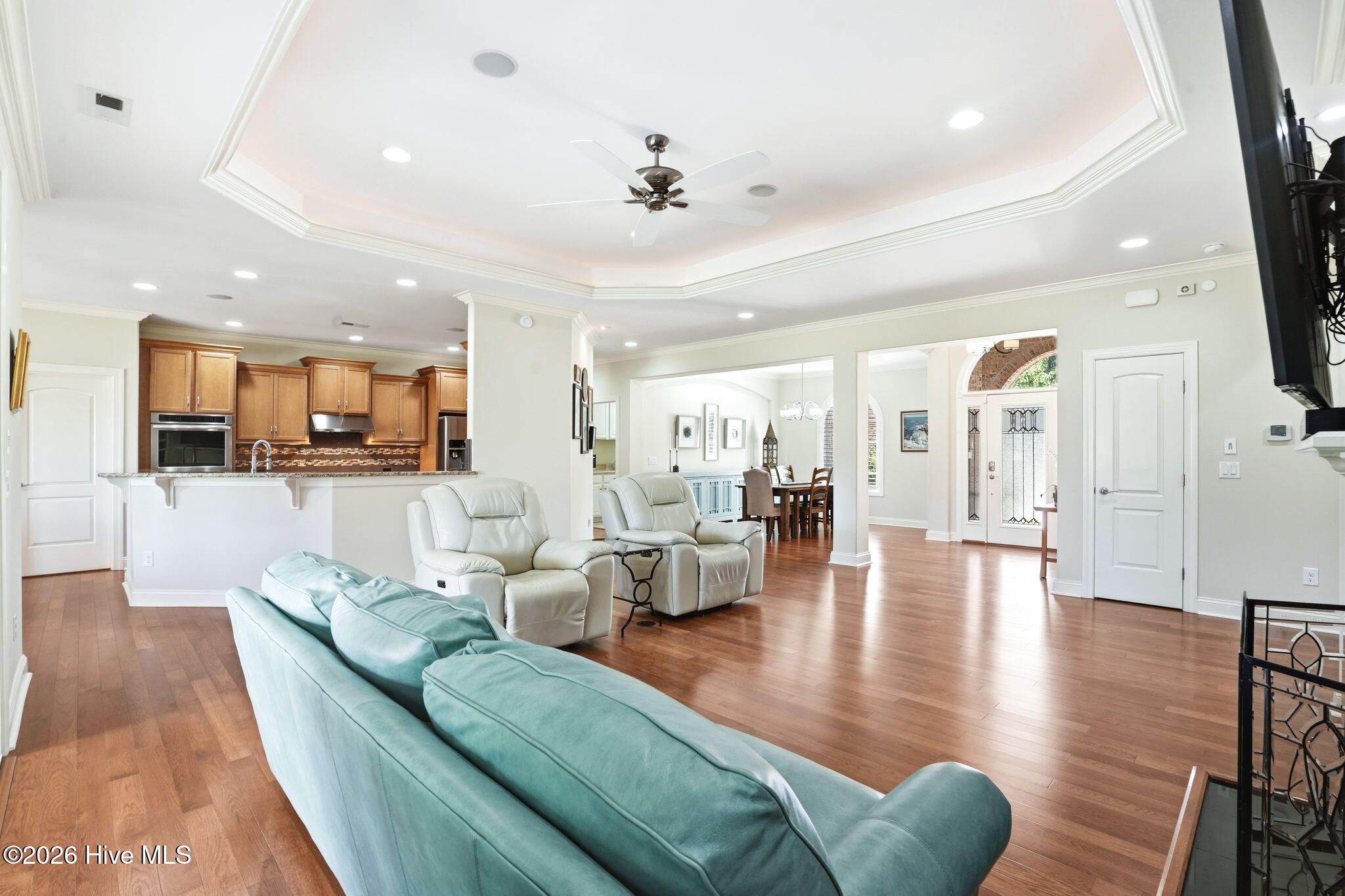 100565235 | Photo 10