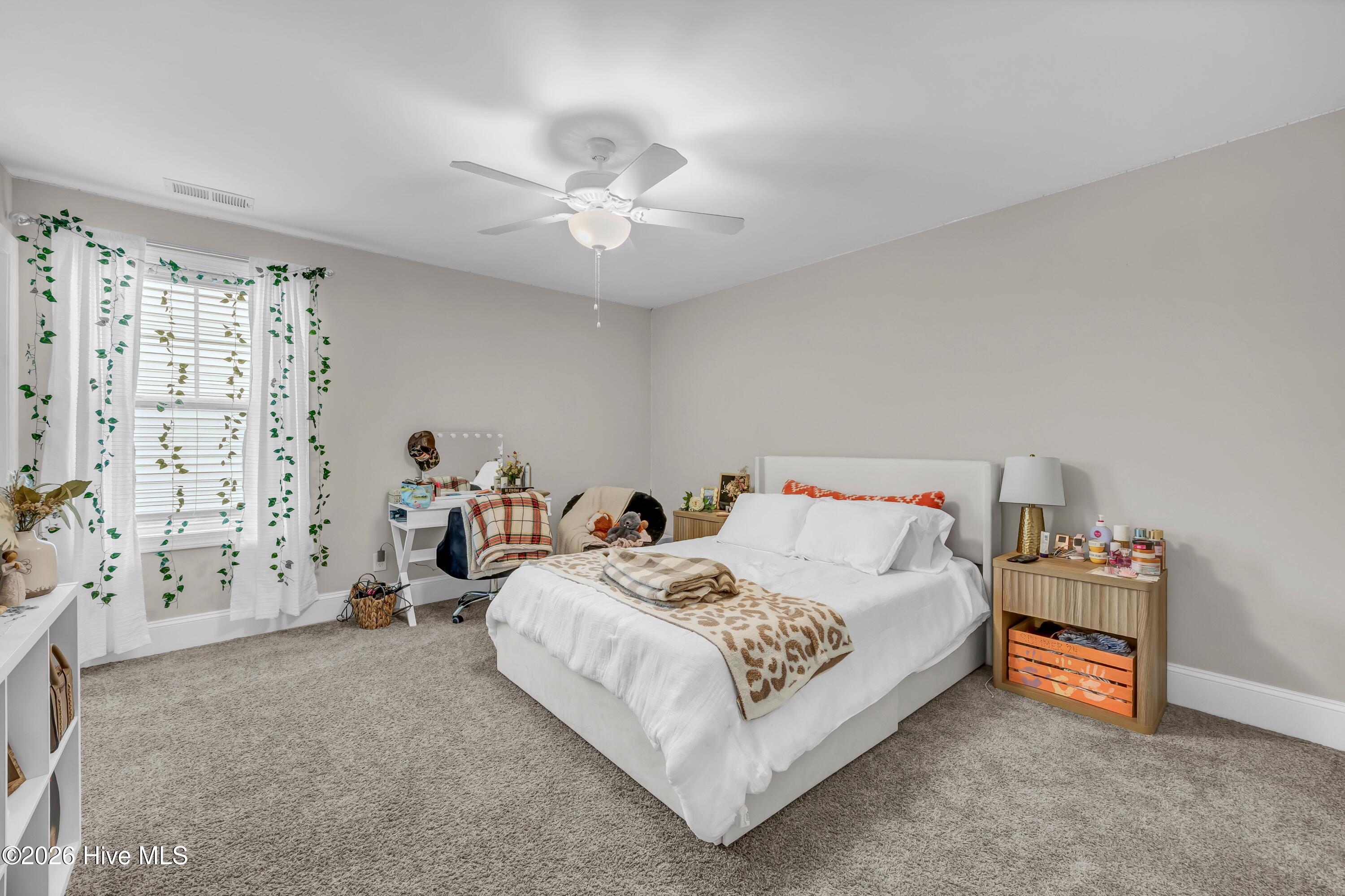 100553232 | Photo 22