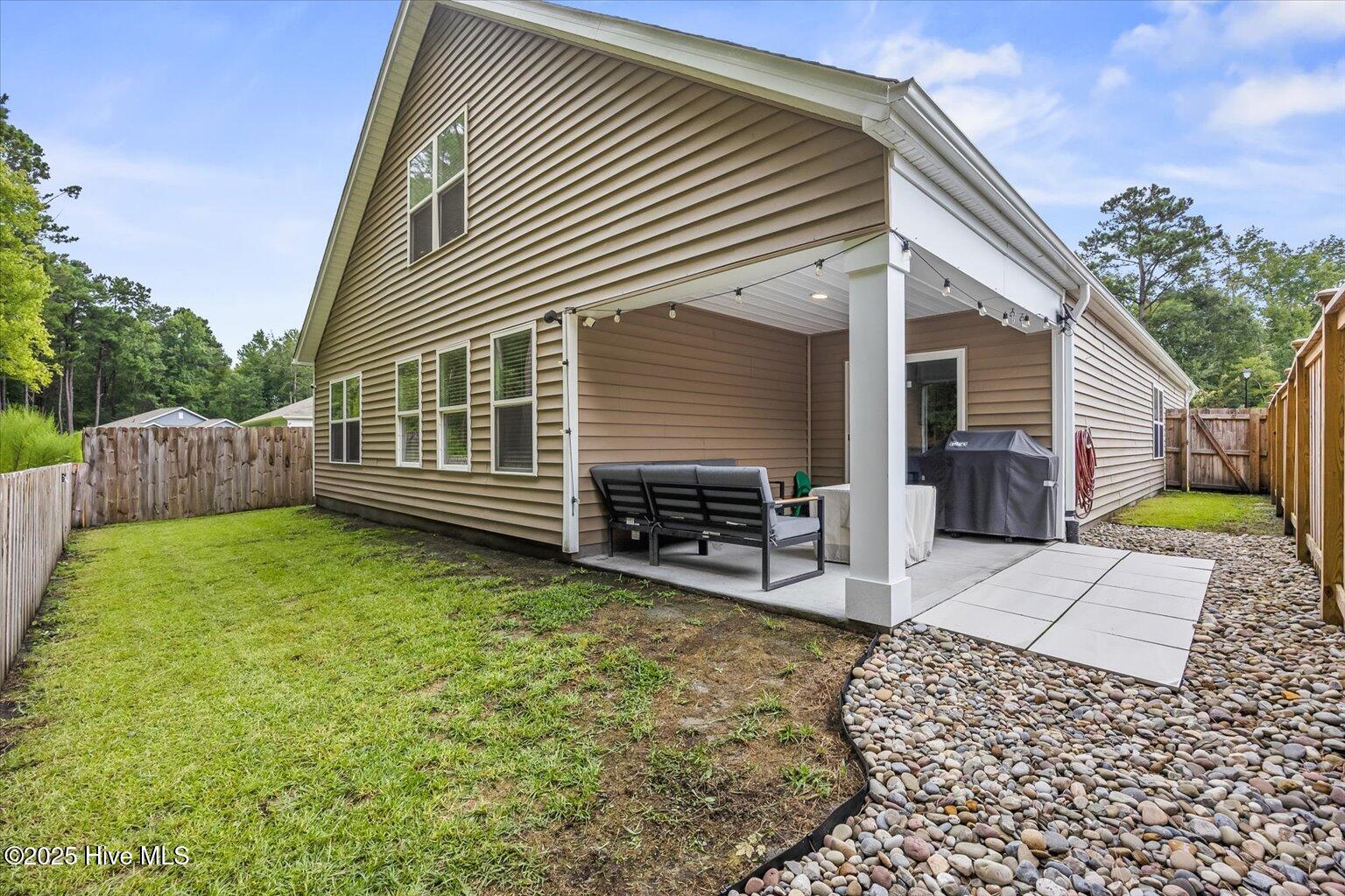 100525713 | Photo 48