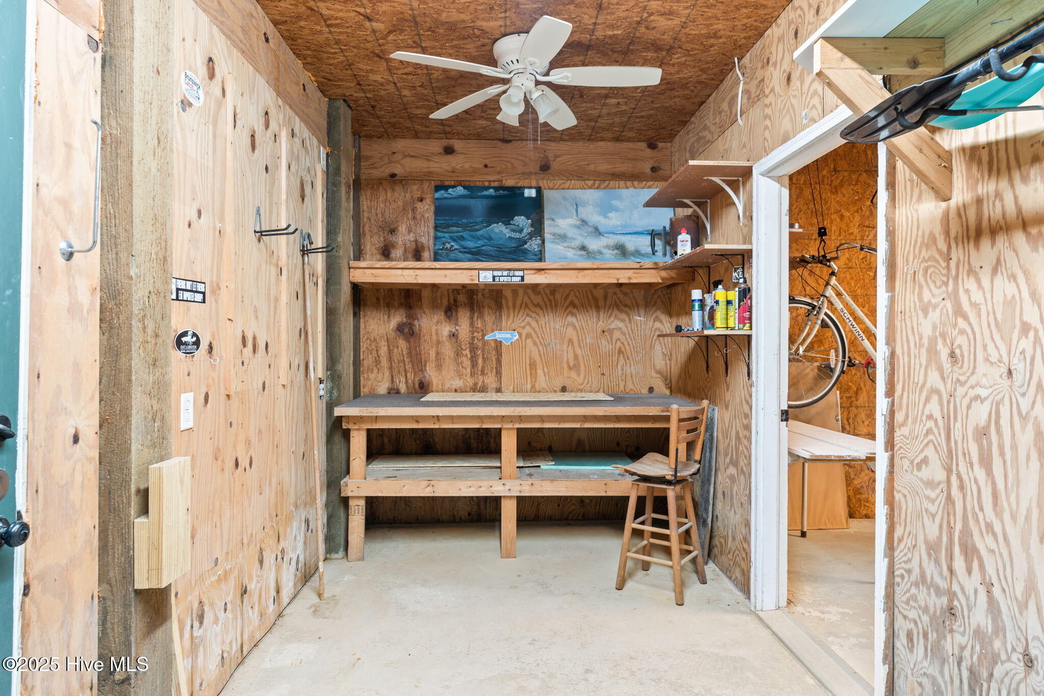 100544859 | Photo 37