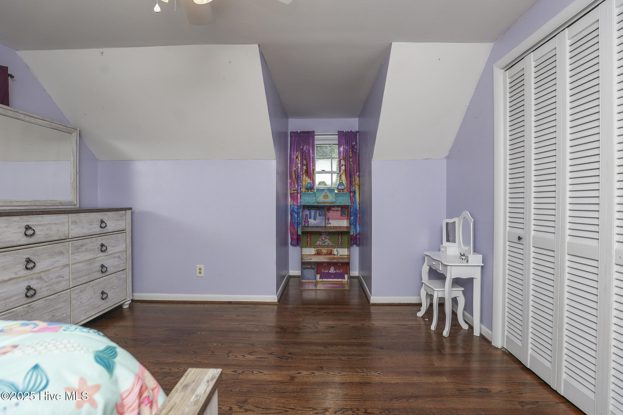 100524871 | Photo 35