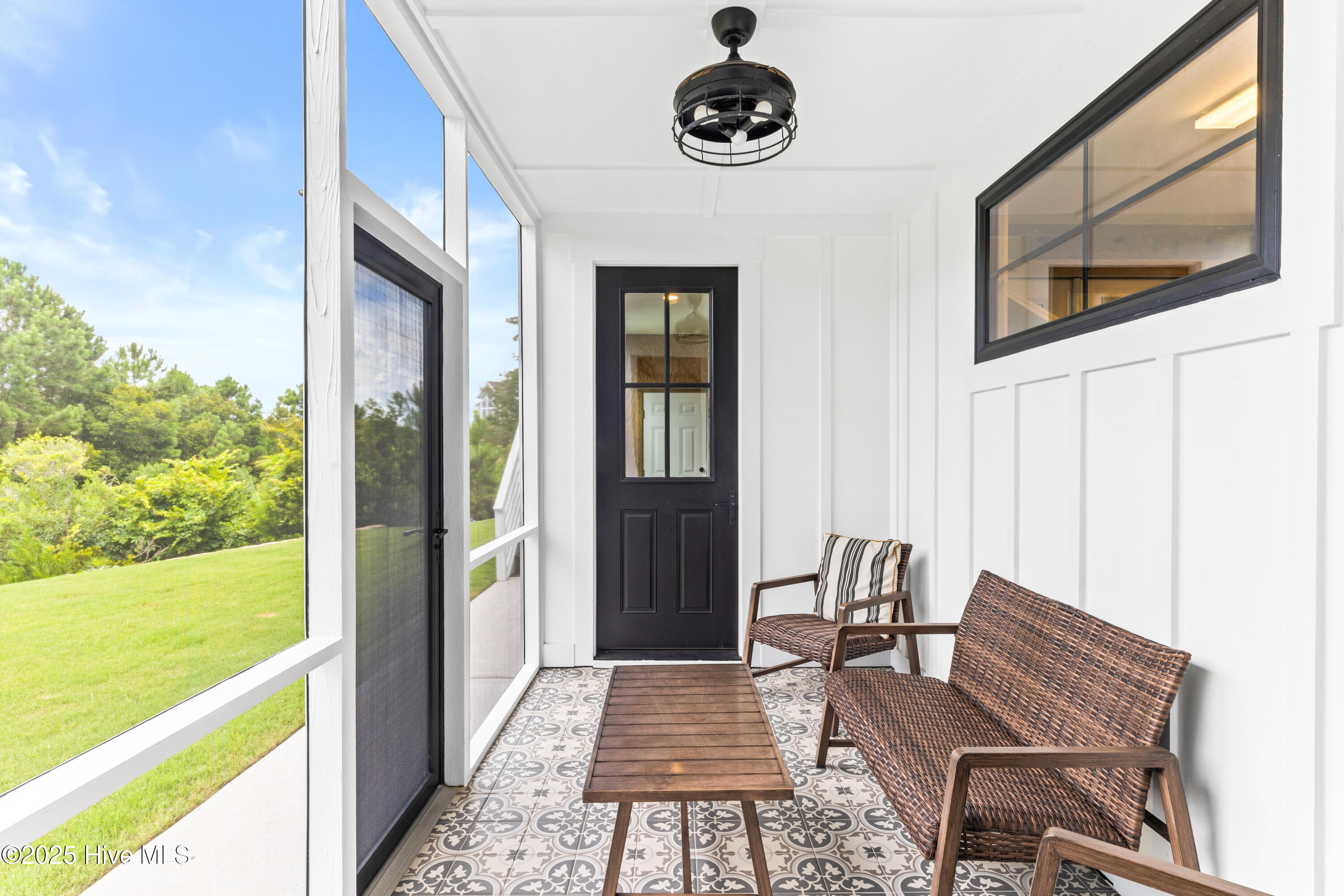 100534624 | Photo 59