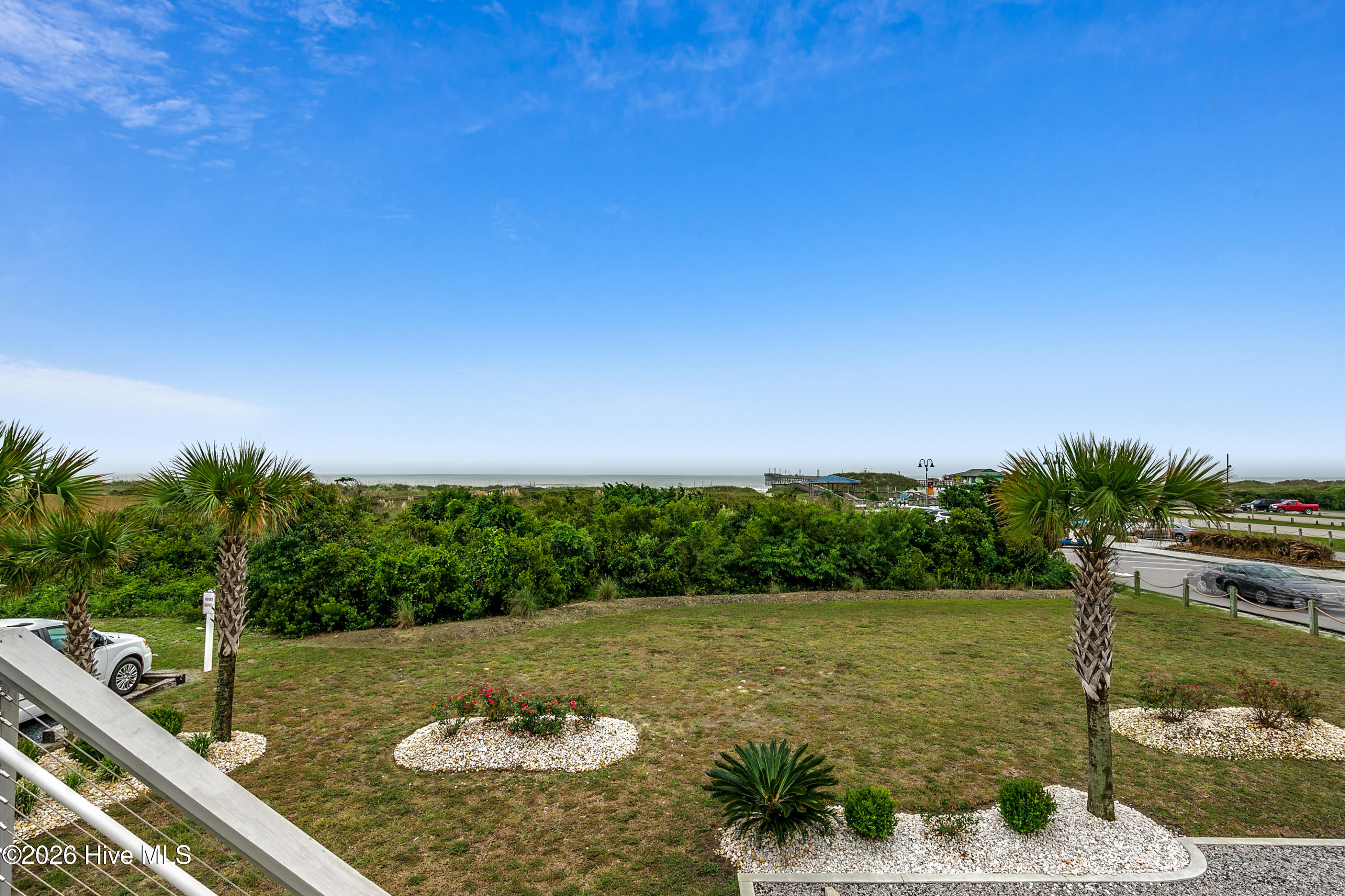 100543615 | Photo 73