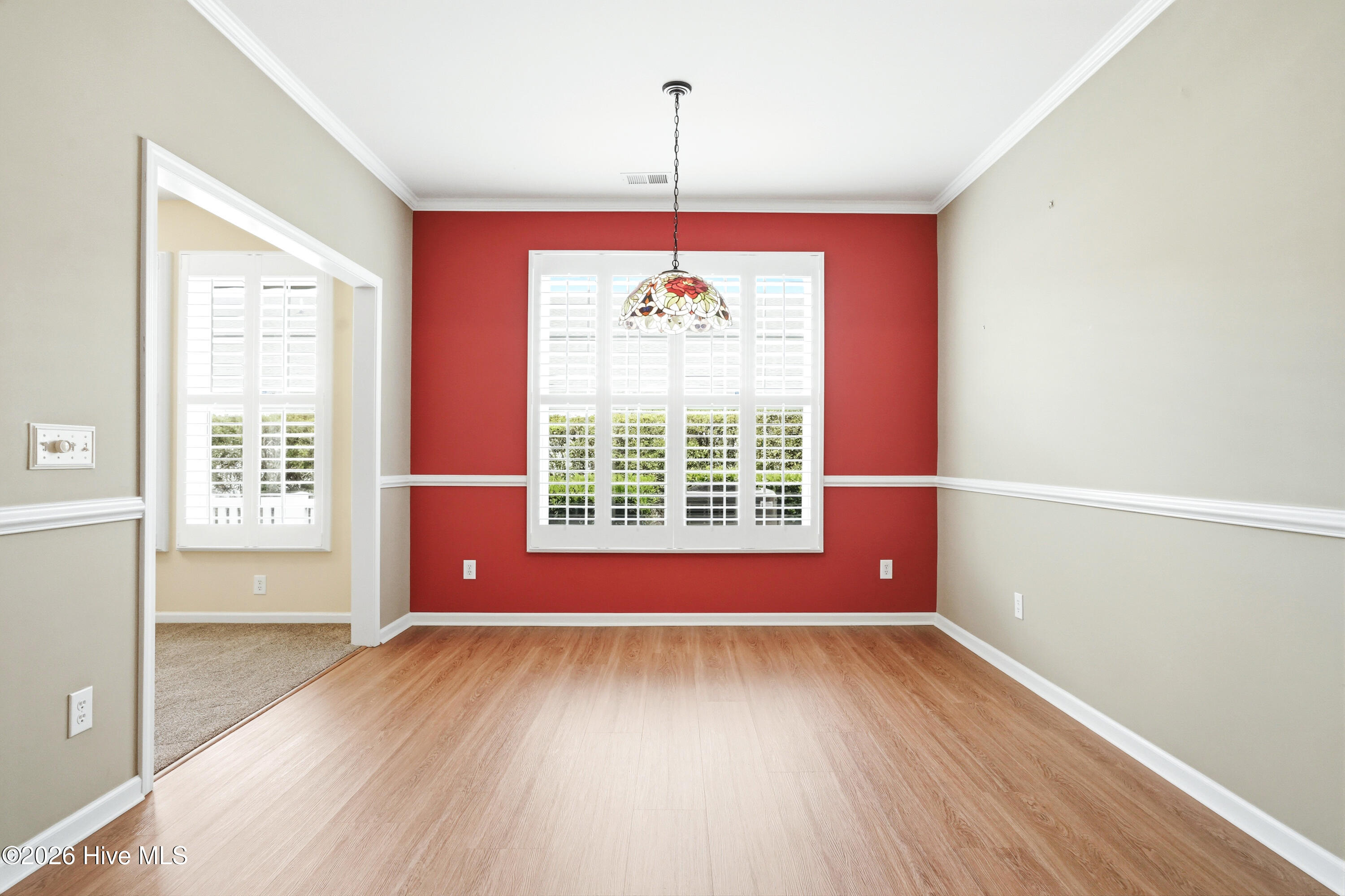 100564881 | Photo 23