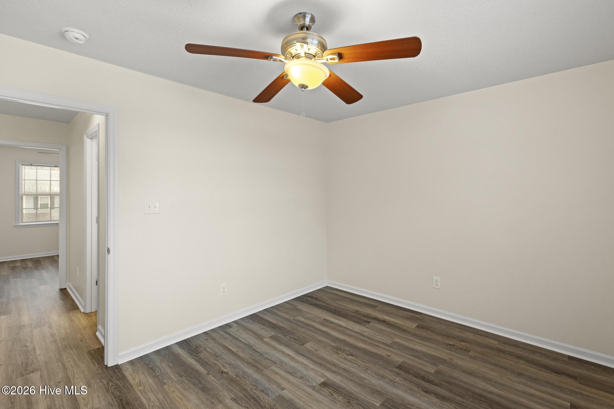 100552450 | Photo 22