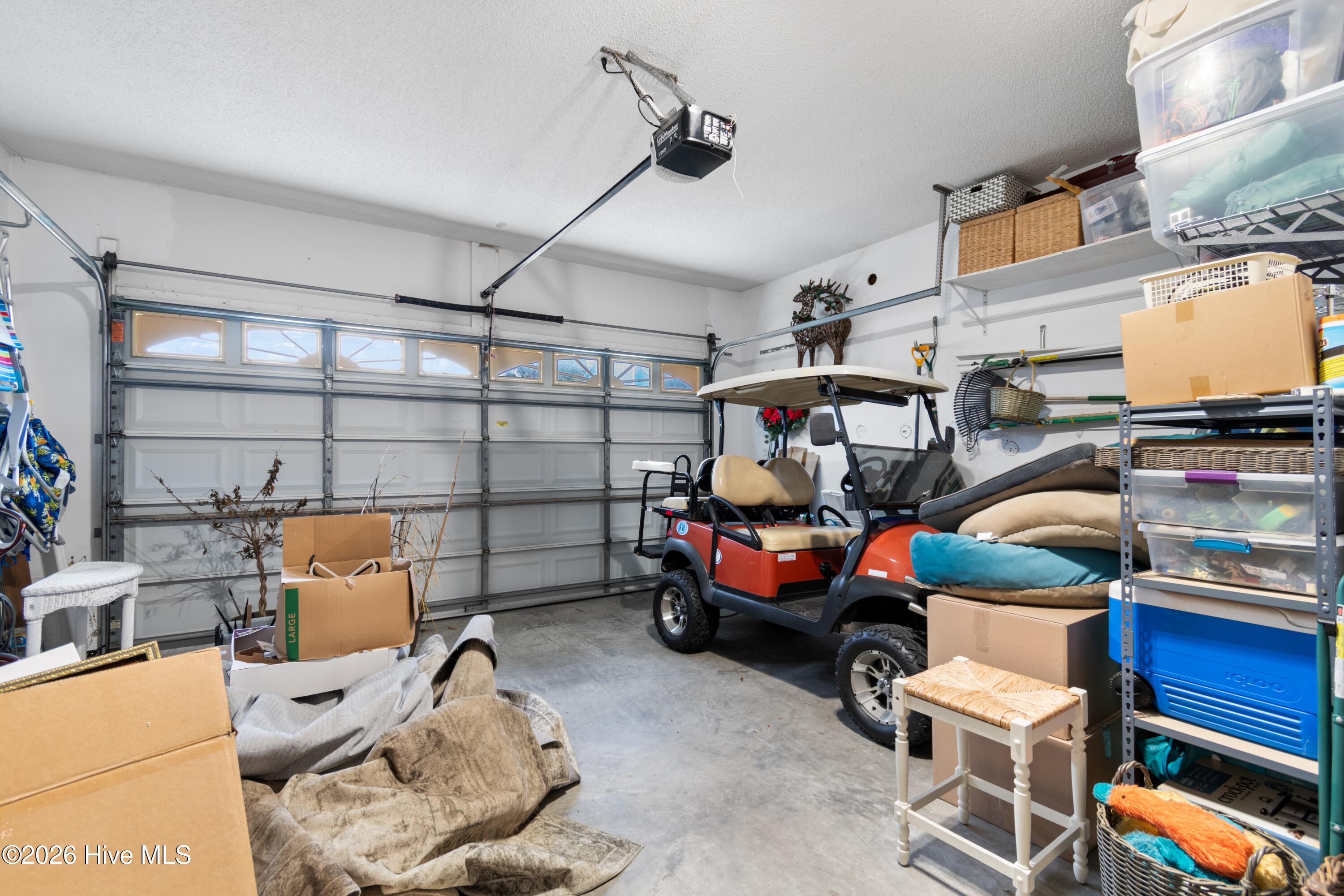 100558104 | Photo 52