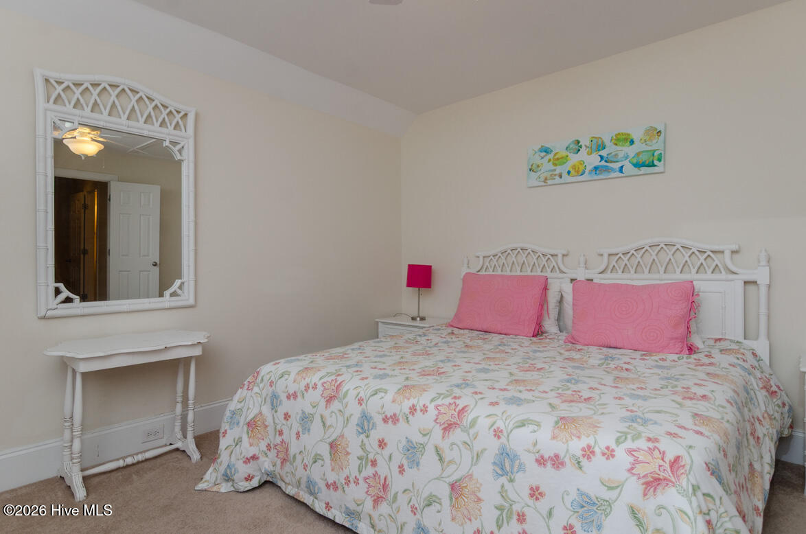 100550509 | Photo 49