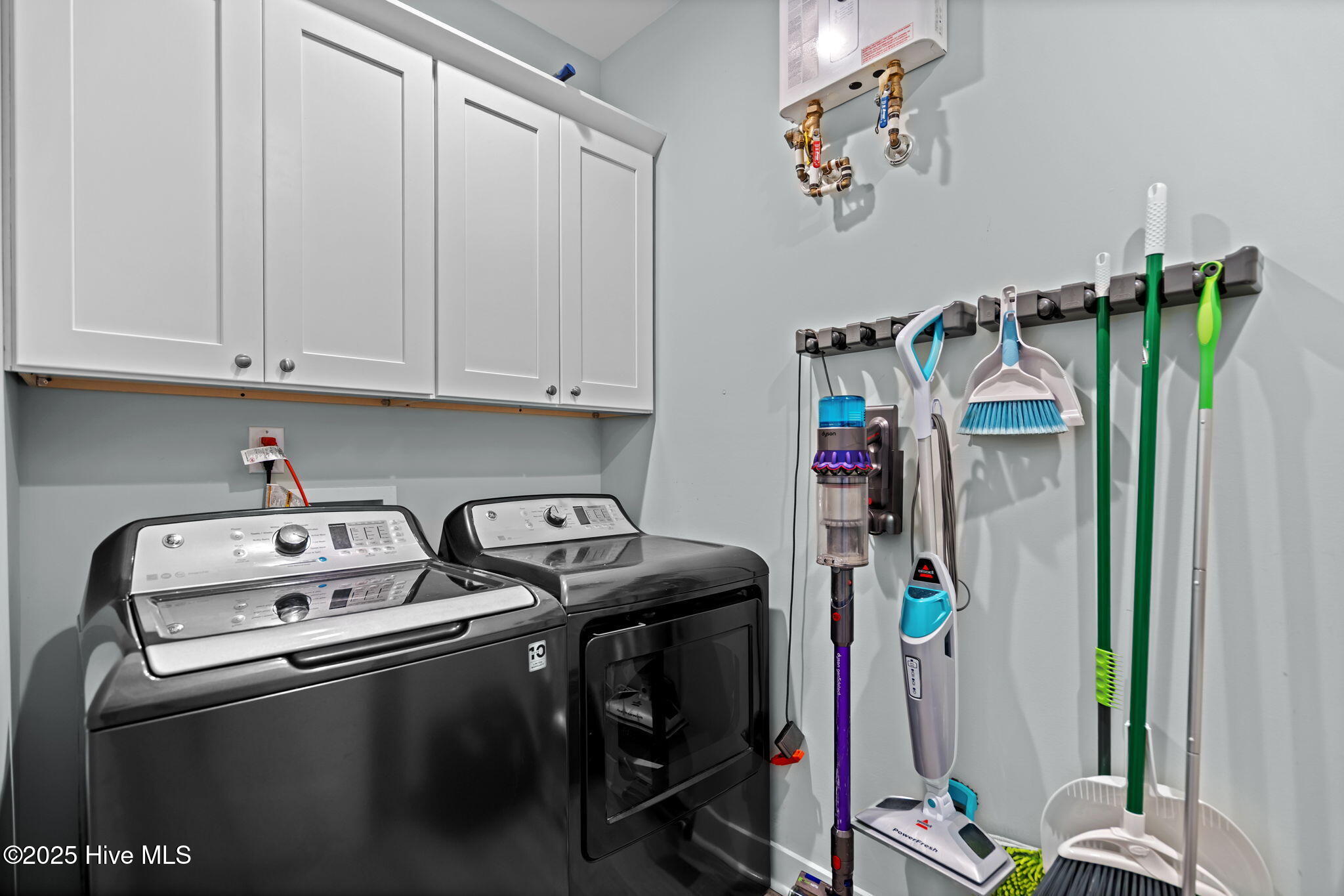 100521315 | Photo 20