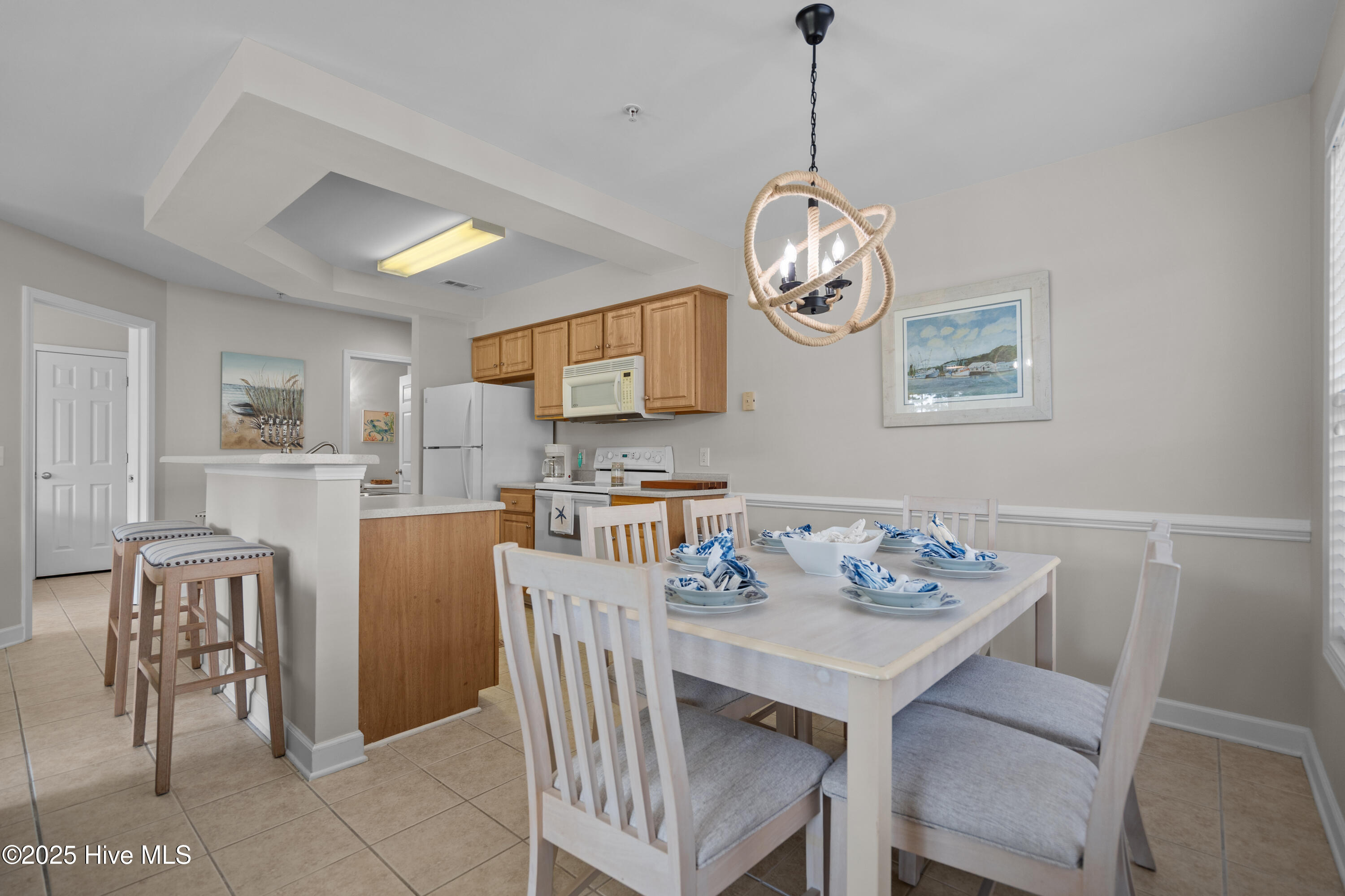 100527638 | Photo 19