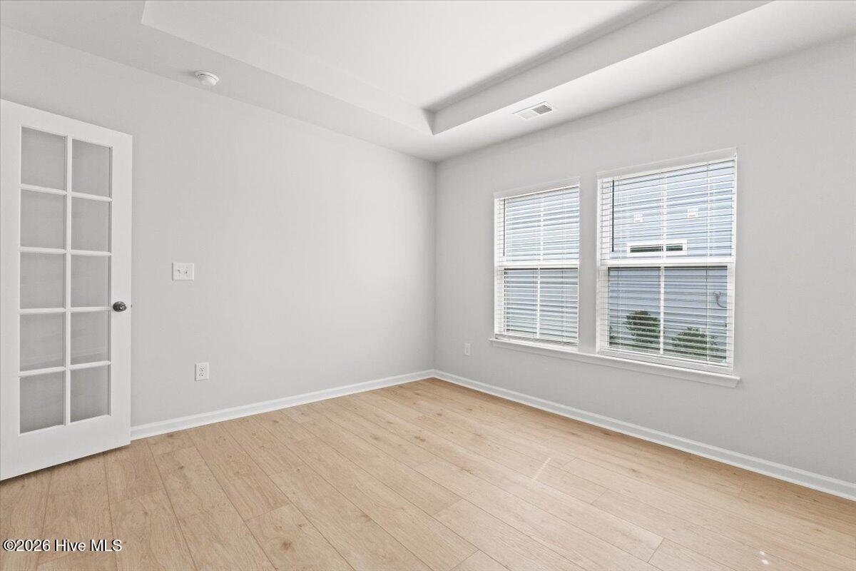 100567069 | Photo 20